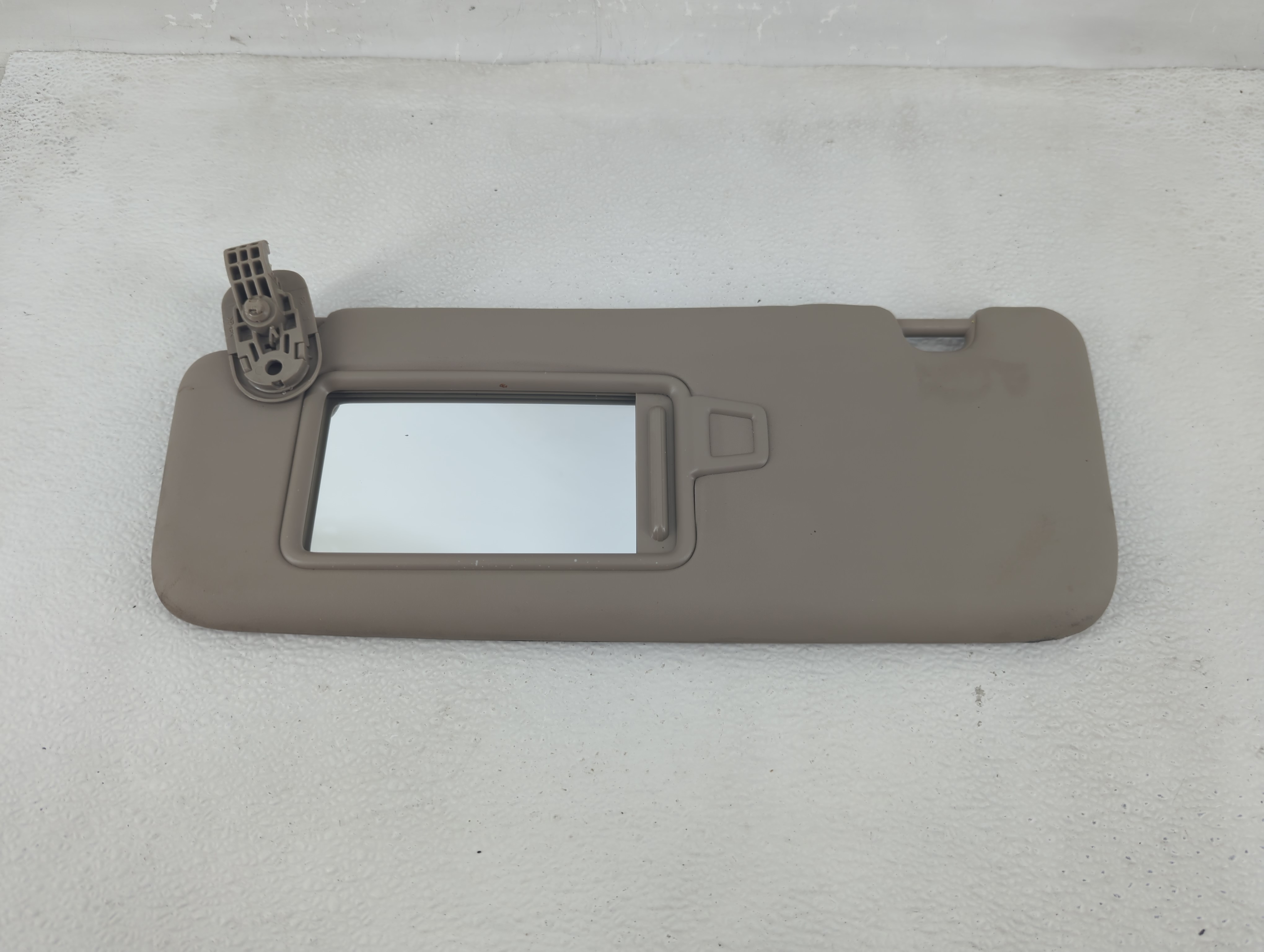 Hyundai Elantra Driver Sun Visor Mirror Left Sunvisor Beige 1209853 - Oemusedautoparts1.com