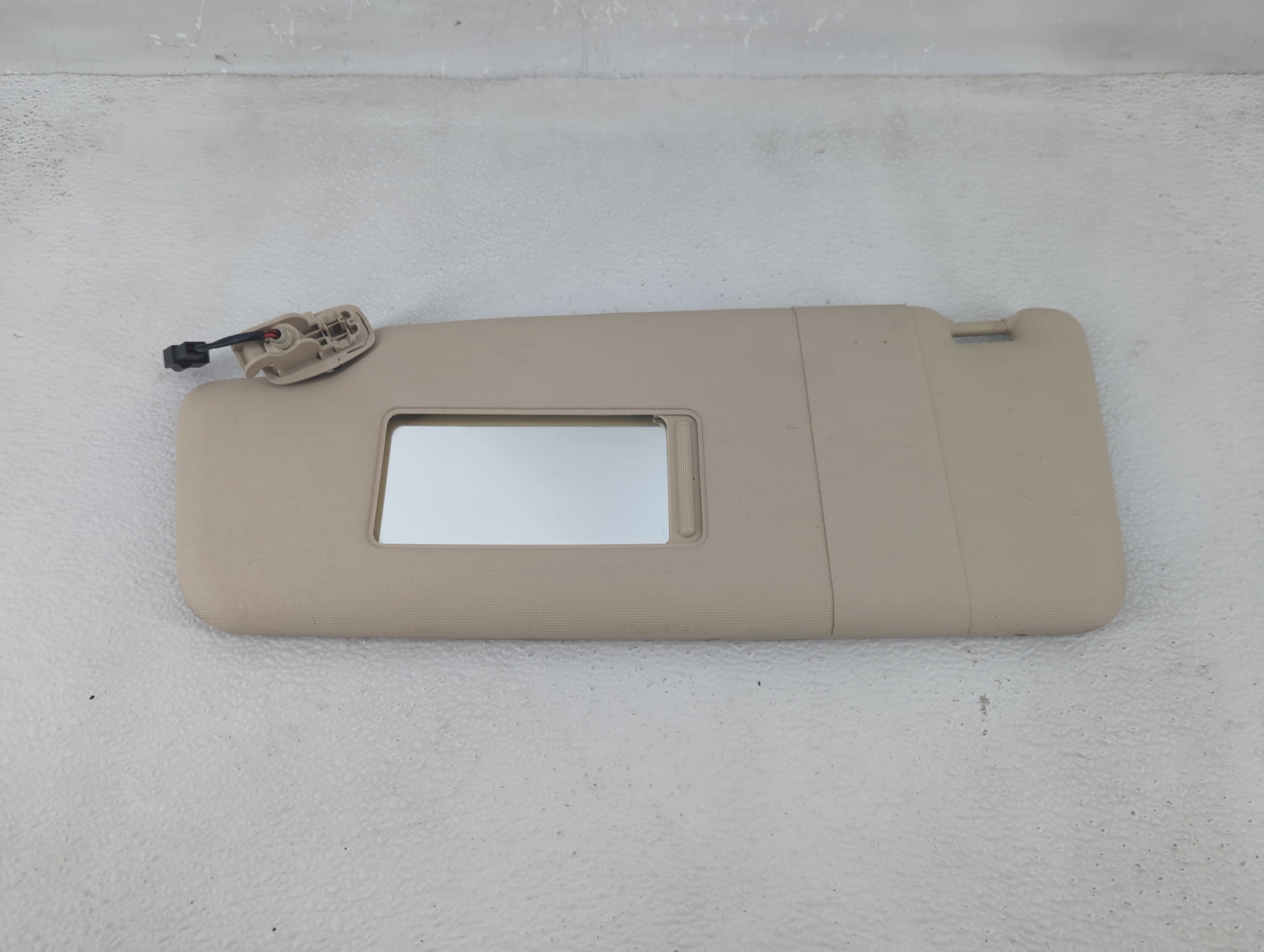 2012-2020 Volkswagen Passat Passenger Sun Visor Mirror Right Sunvisor 1209906 - Oemusedautoparts1.com