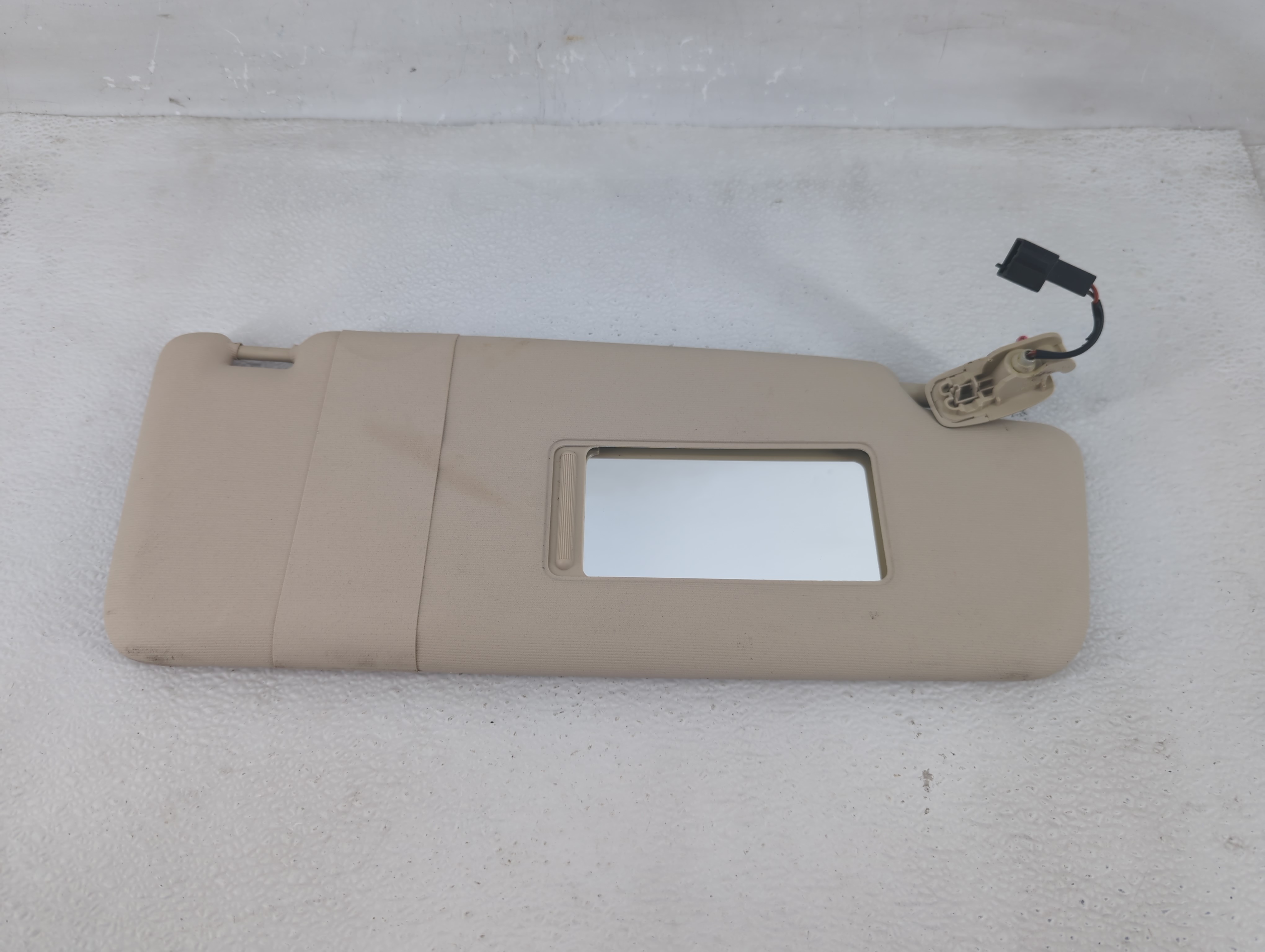 2012-2020 Volkswagen Passat Passenger Sun Visor Mirror Right Sunvisor 1209907 - Oemusedautoparts1.com