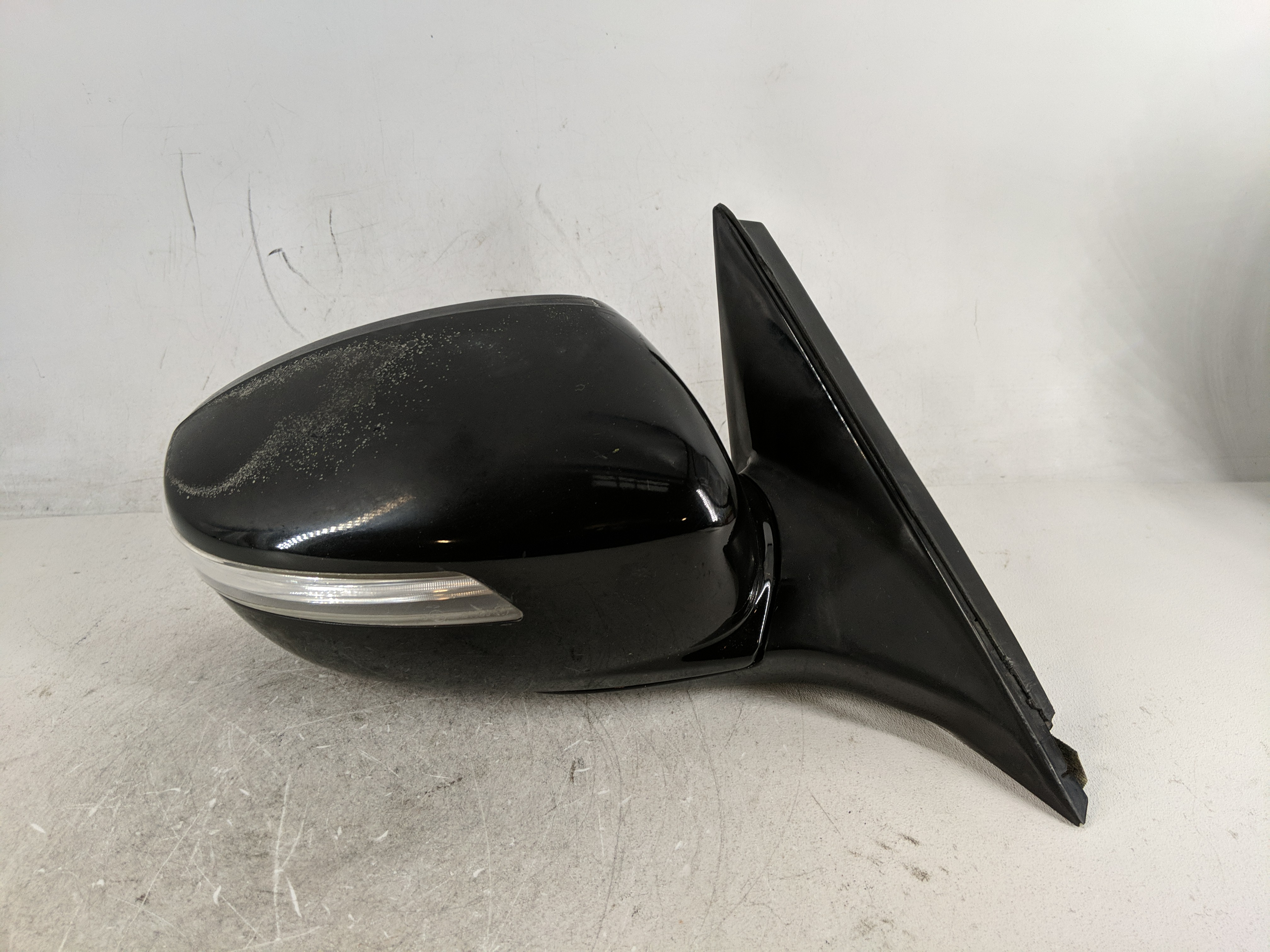 2009-2016 Hyundai Genesis Passenger Right Side View Power Door Mirror 1209922 - Oemusedautoparts1.com