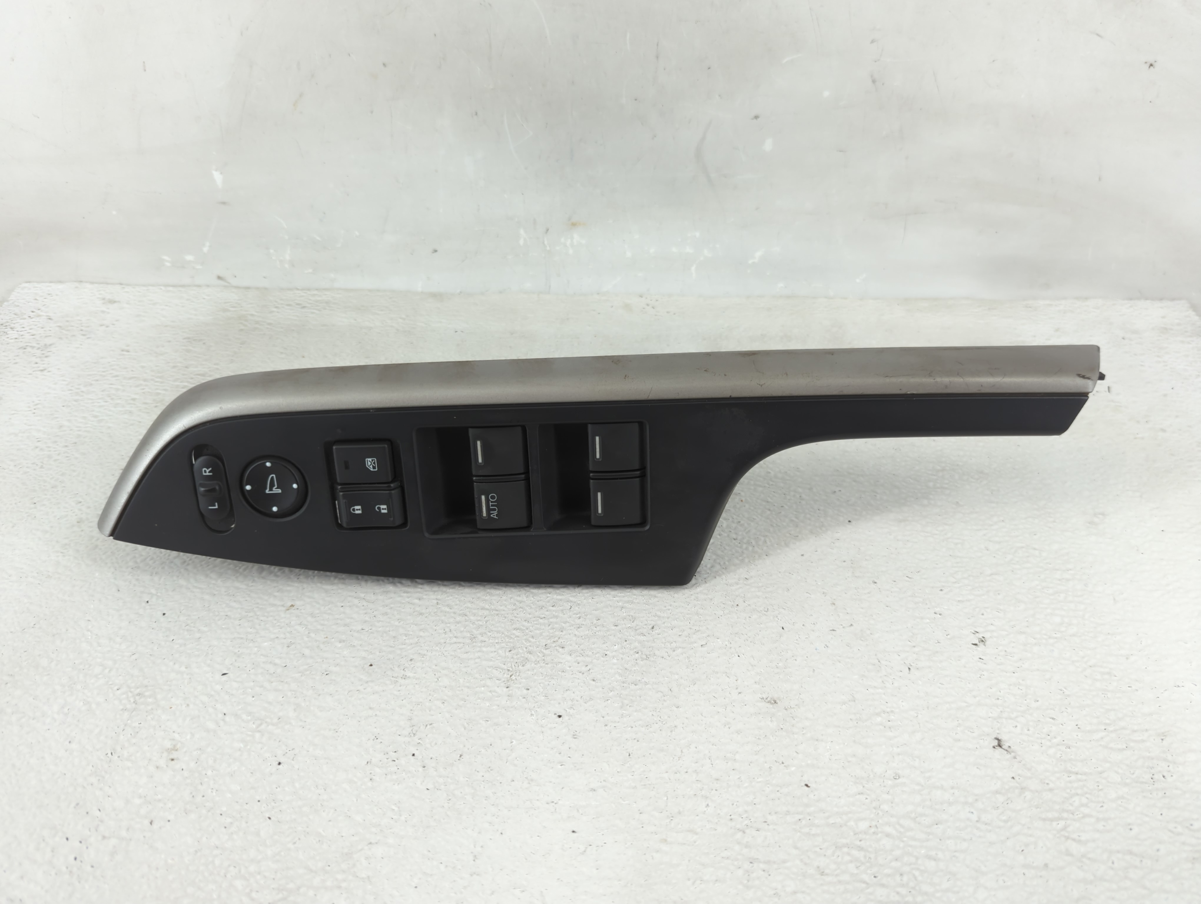 2012-2013 Honda Cr-v Driver Left Door Master Power Window Switch 1209945 - Oemusedautoparts1.com