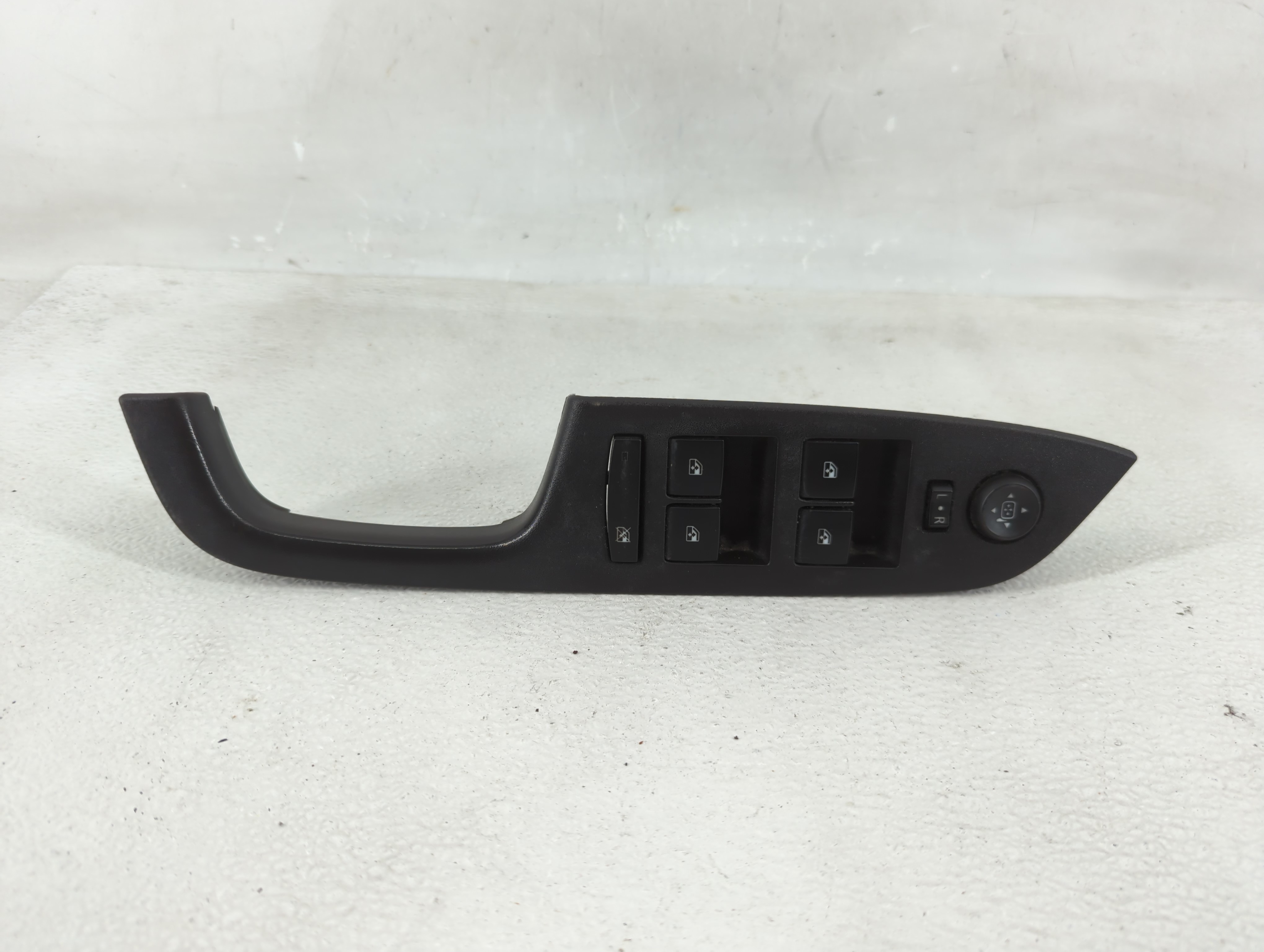 2010-2017 Chevrolet Equinox Driver Left Door Master Power Window Switch 1209983 - Oemusedautoparts1.com