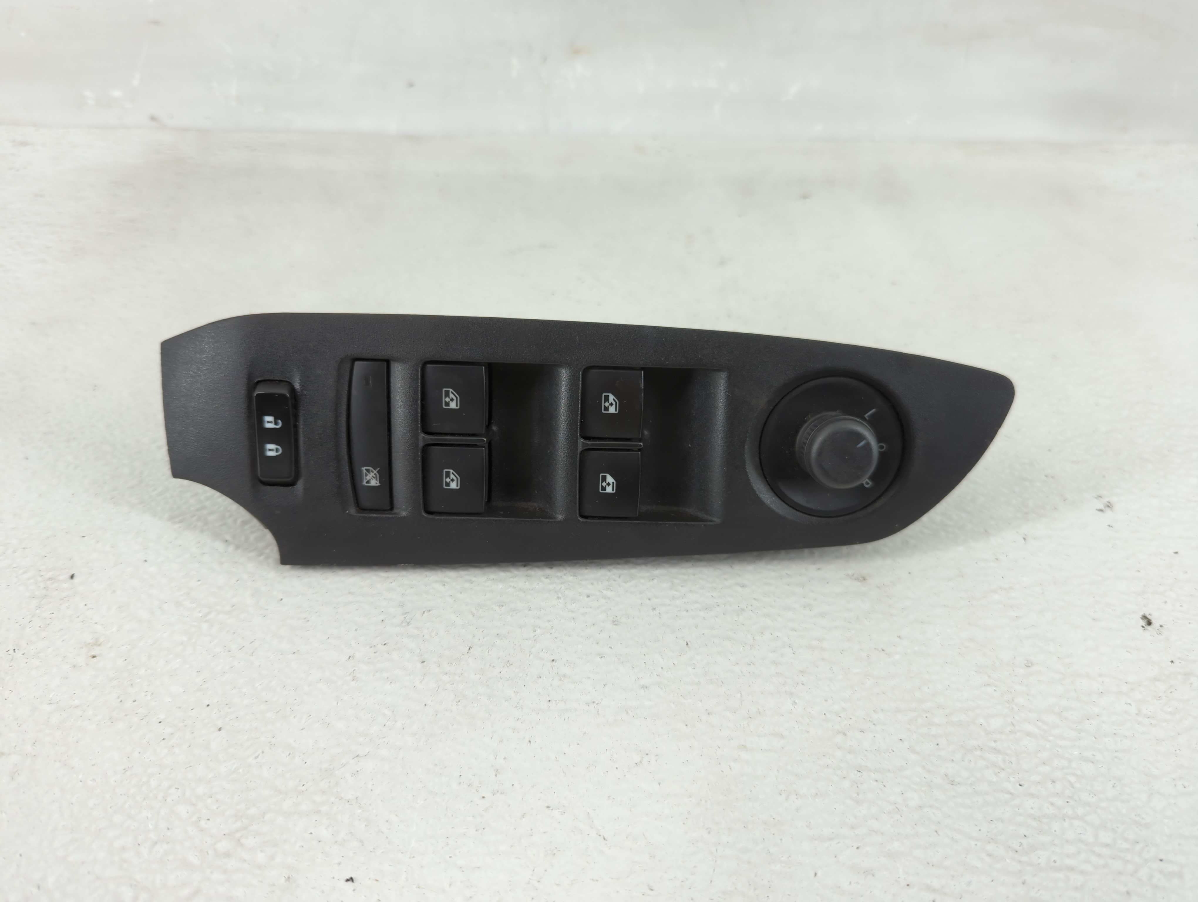 2017-2021 Chevrolet Trax Driver Left Door Master Power Window Switch 1209988 - Oemusedautoparts1.com