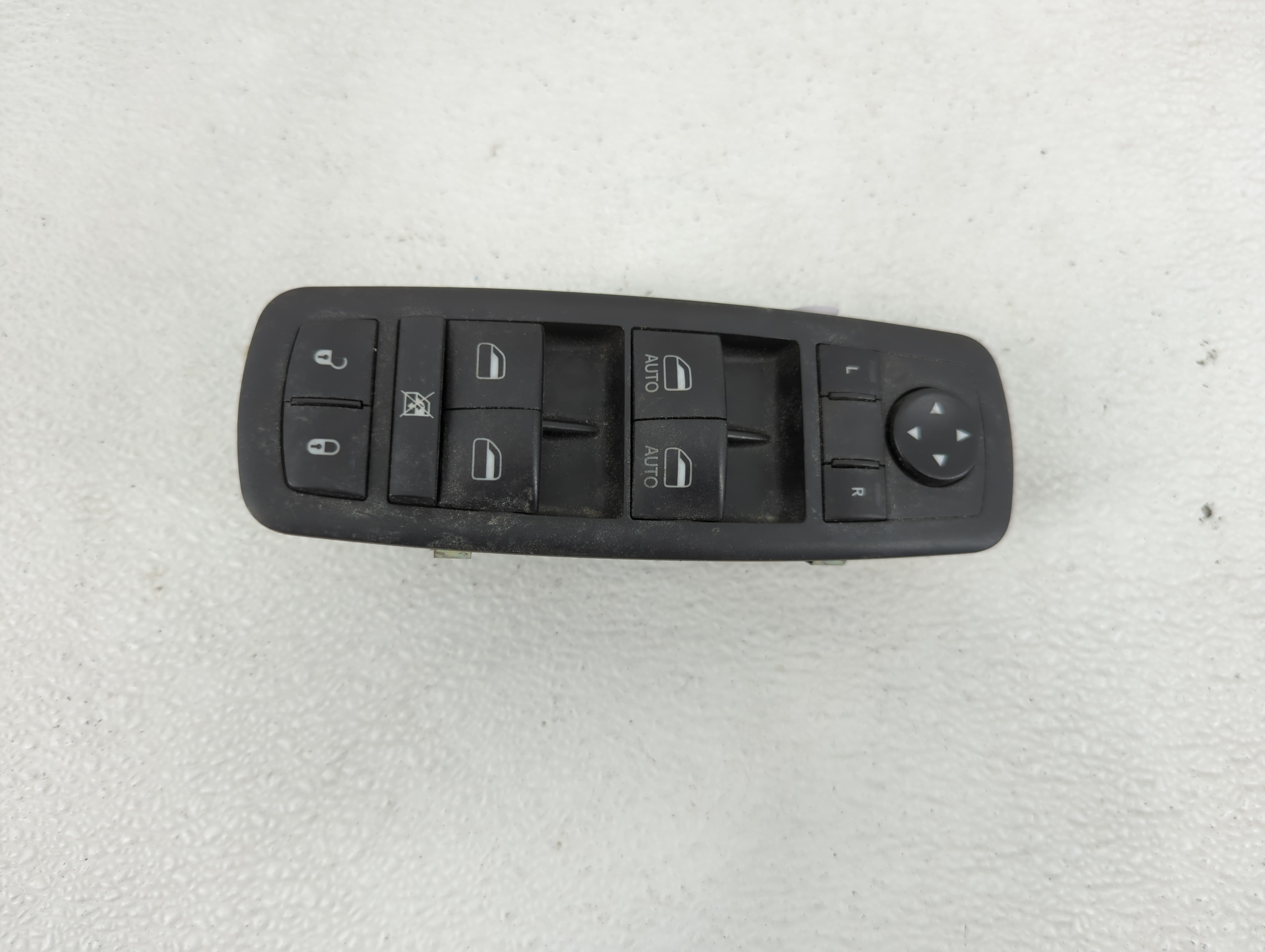 2017-2022 Chrysler Pacifica Driver Left Door Master Power Window Switch 1210035 - Oemusedautoparts1.com