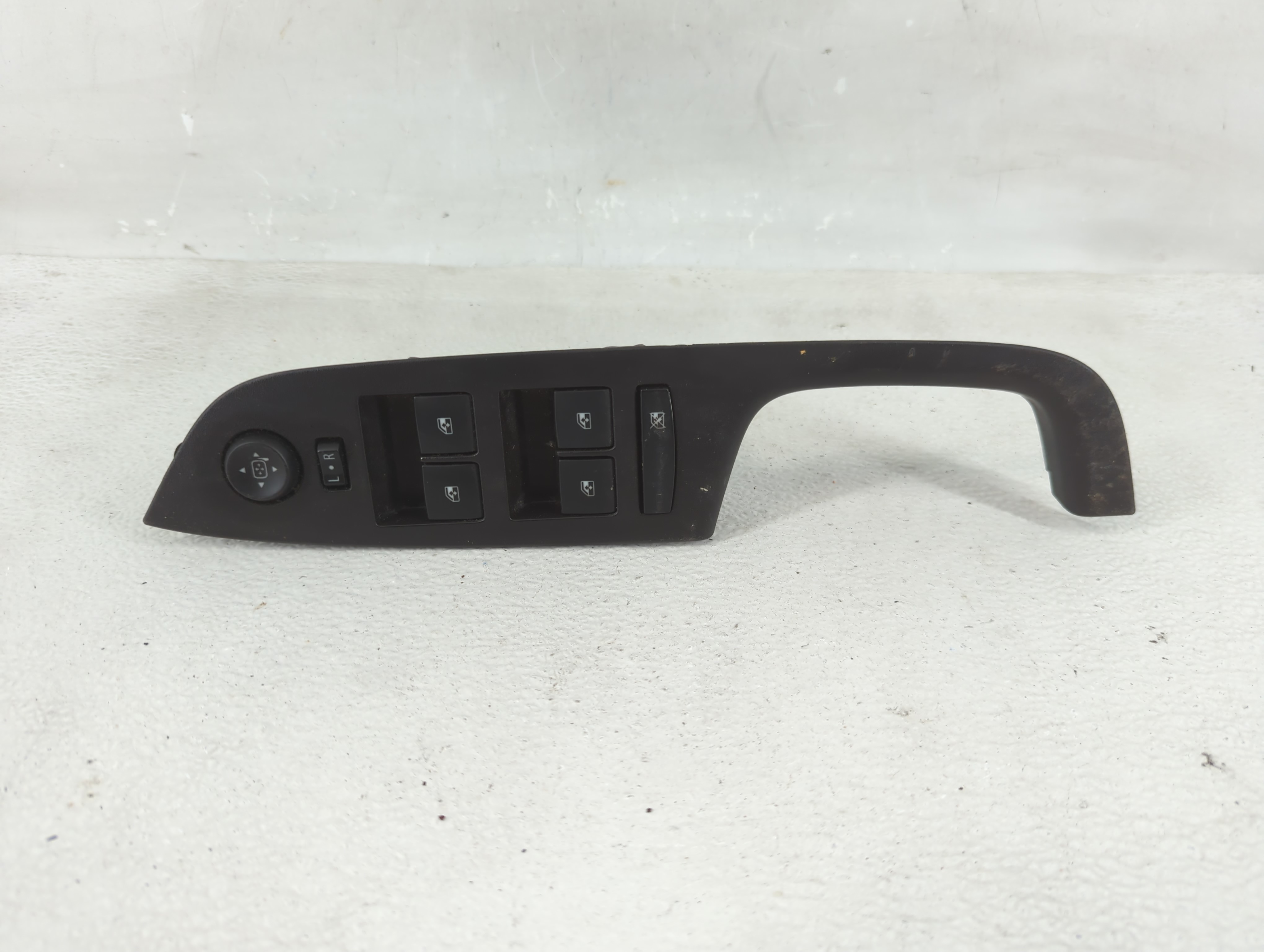 2010-2017 Chevrolet Equinox Driver Left Door Master Power Window Switch 1210040 - Oemusedautoparts1.com
