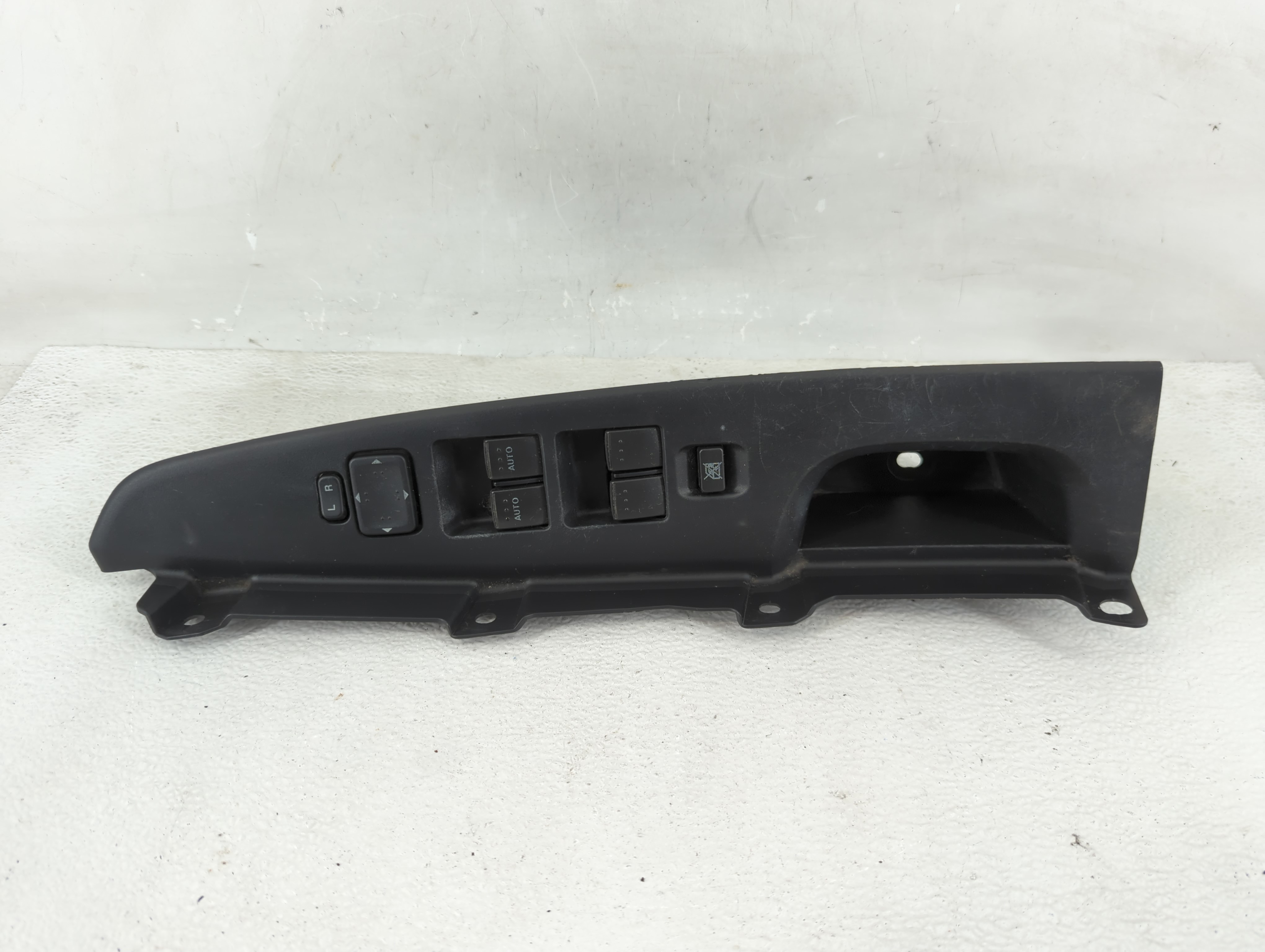 2007-2011 Mazda Cx-7 Driver Left Door Master Power Window Switch 1210045 - Oemusedautoparts1.com