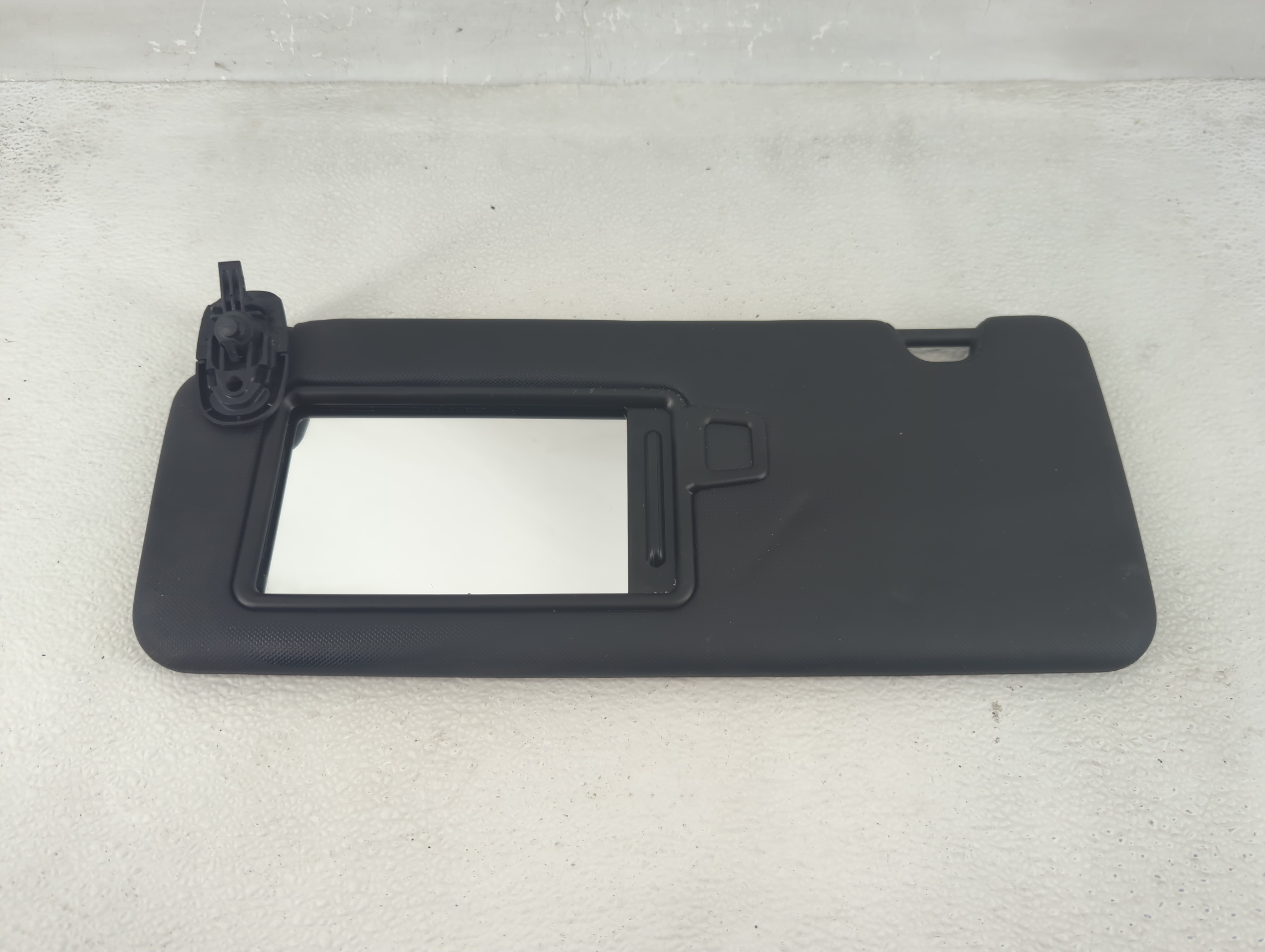 Hyundai Santa Cruz Driver Sun Visor Mirror Left Sunvisor Black 1210056 - Oemusedautoparts1.com