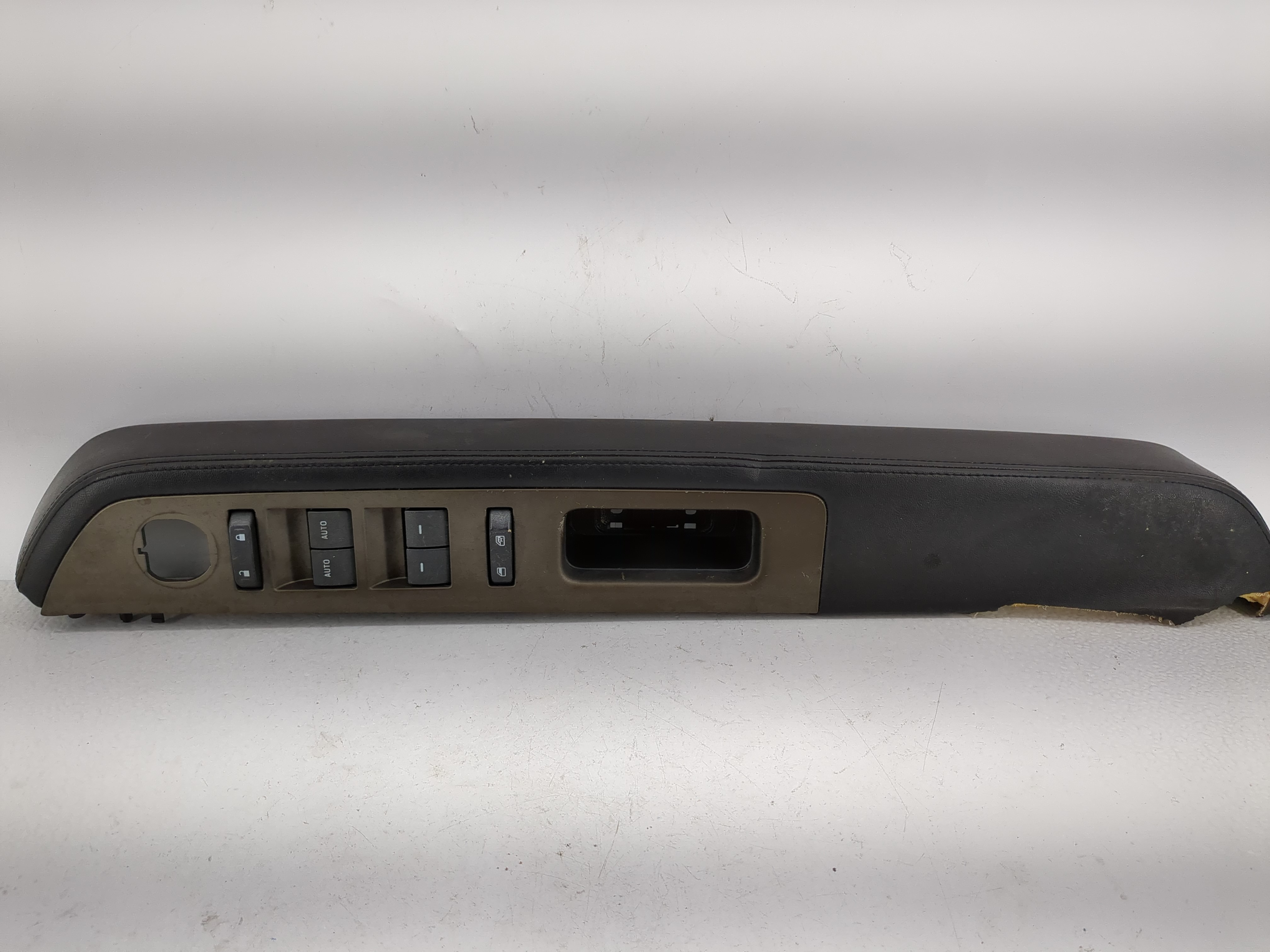 2011-2014 Lincoln Navigator Driver Left Door Master Power Window Switch 1210068 - Oemusedautoparts1.com