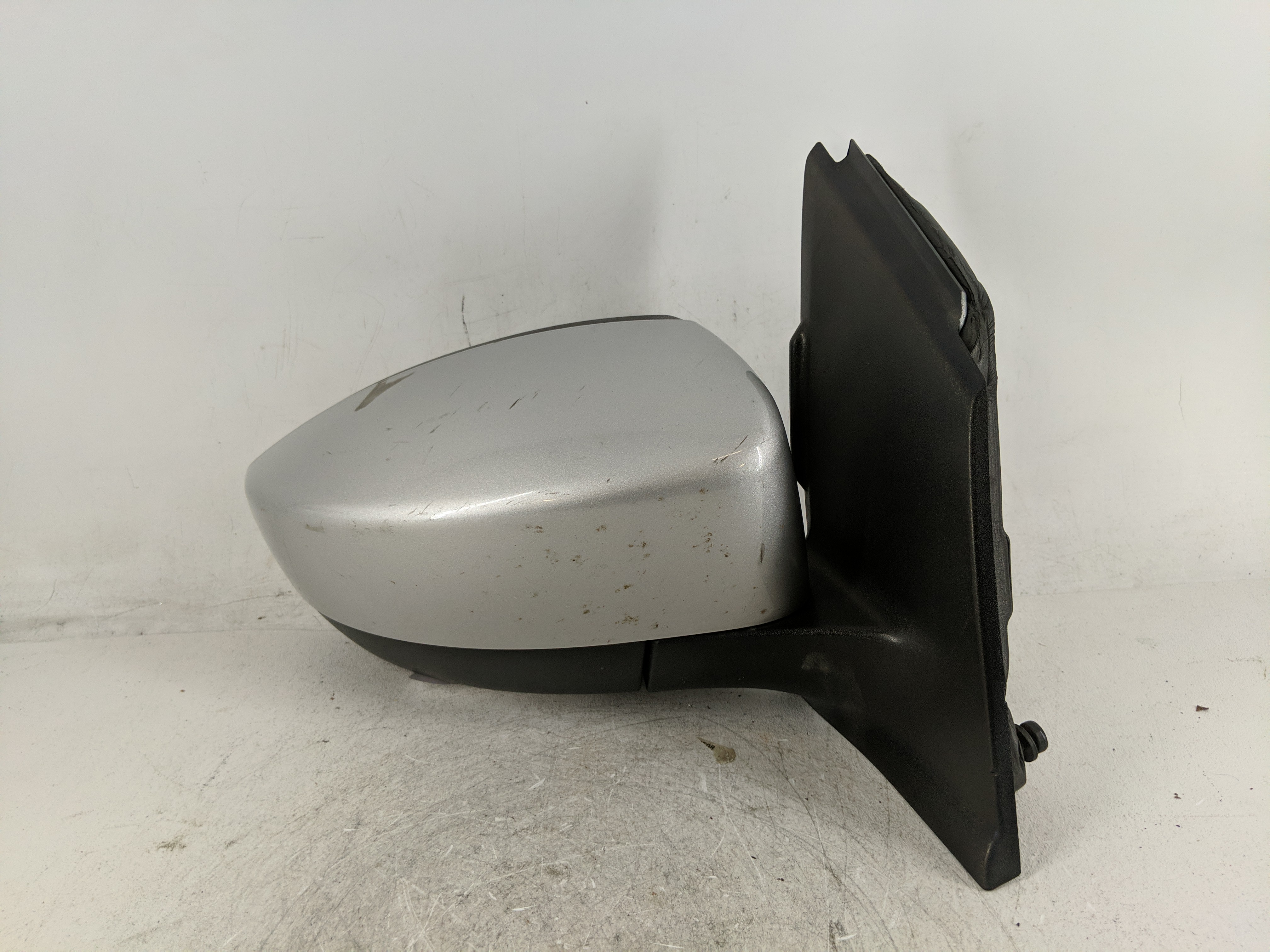 2013-2016 Ford Escape Passenger Right Side View Power Door Mirror Silver 1210093 - Oemusedautoparts1.com