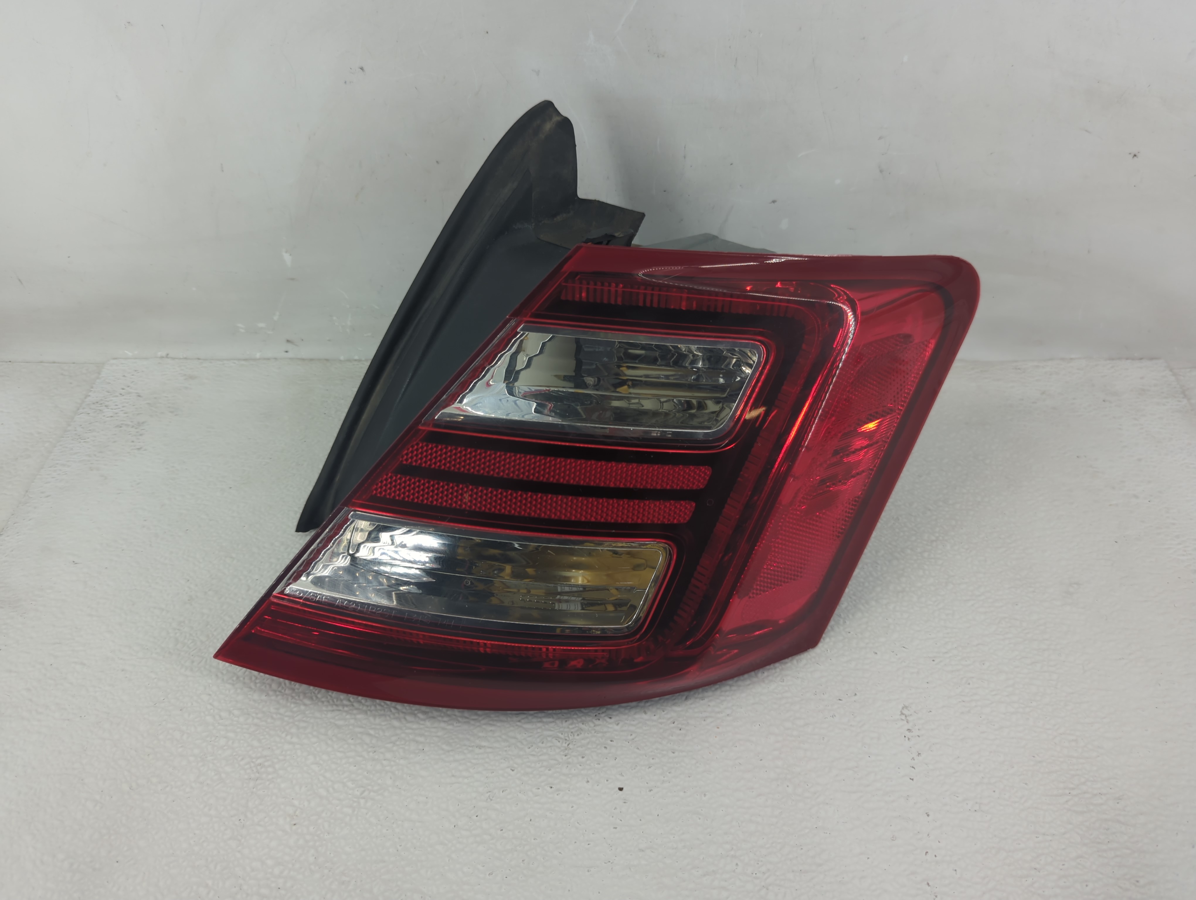 2013-2019 Ford Taurus Passenger Right Side Tail Light Taillight Oem 1210367 - Oemusedautoparts1.com