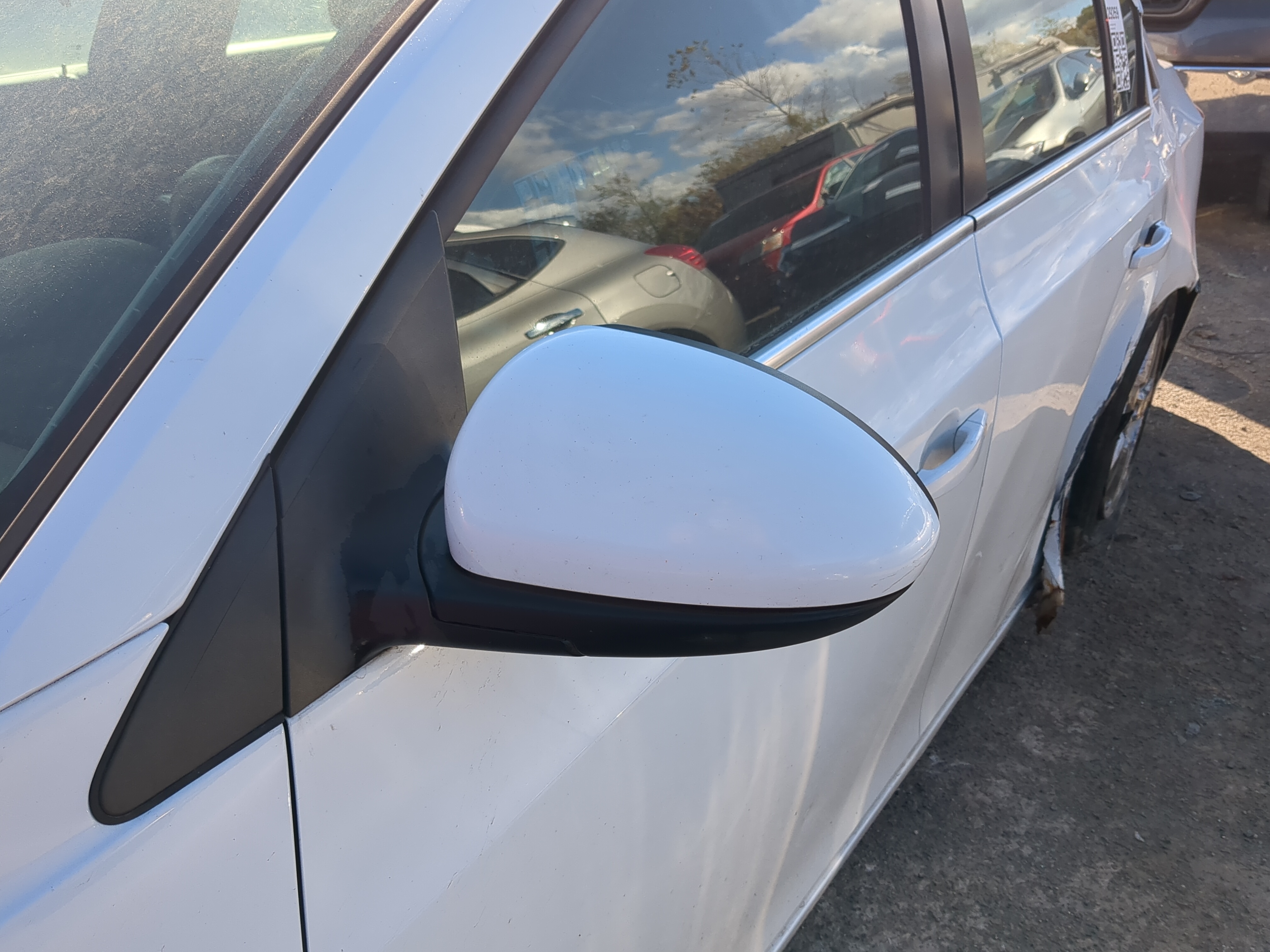 2011-2016 Chevrolet Cruze Driver Left Side View Power Door Mirror 1210468 - Oemusedautoparts1.com