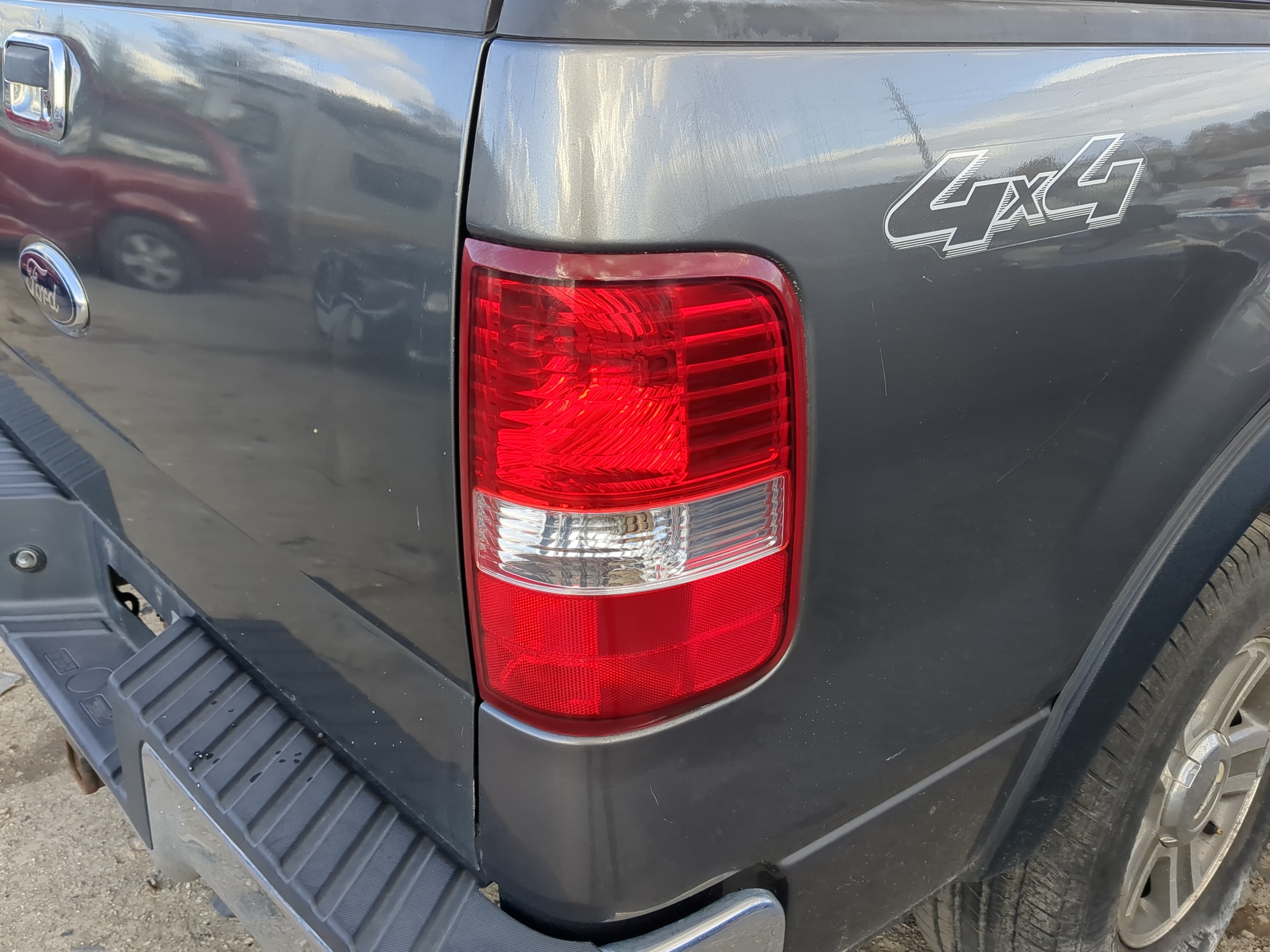 2004-2008 Ford F-150 Passenger Right Side Tail Light Taillight Oem 1210555 - Oemusedautoparts1.com