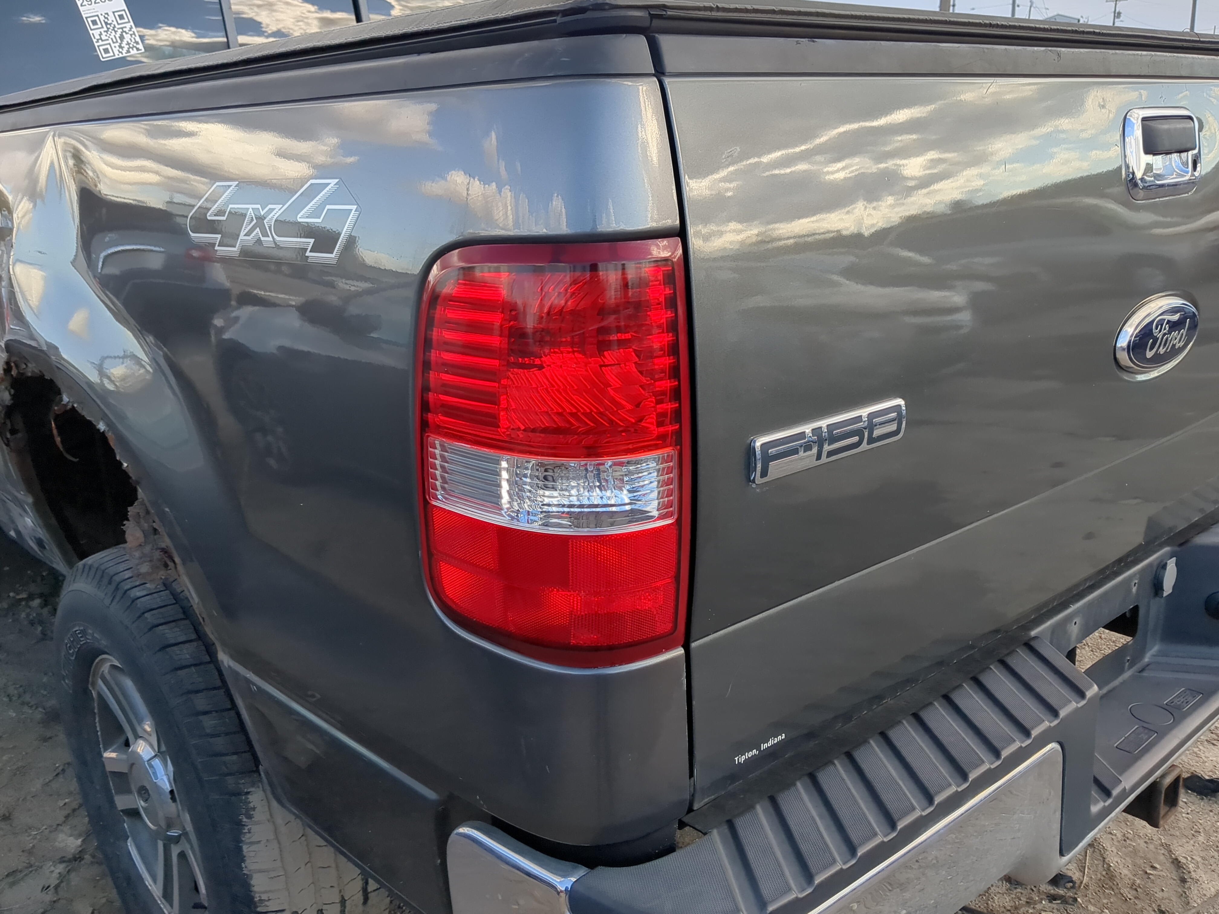 2004-2008 Ford F-150 Driver Left Side Tail Light Taillight Oem 1210556 - Oemusedautoparts1.com