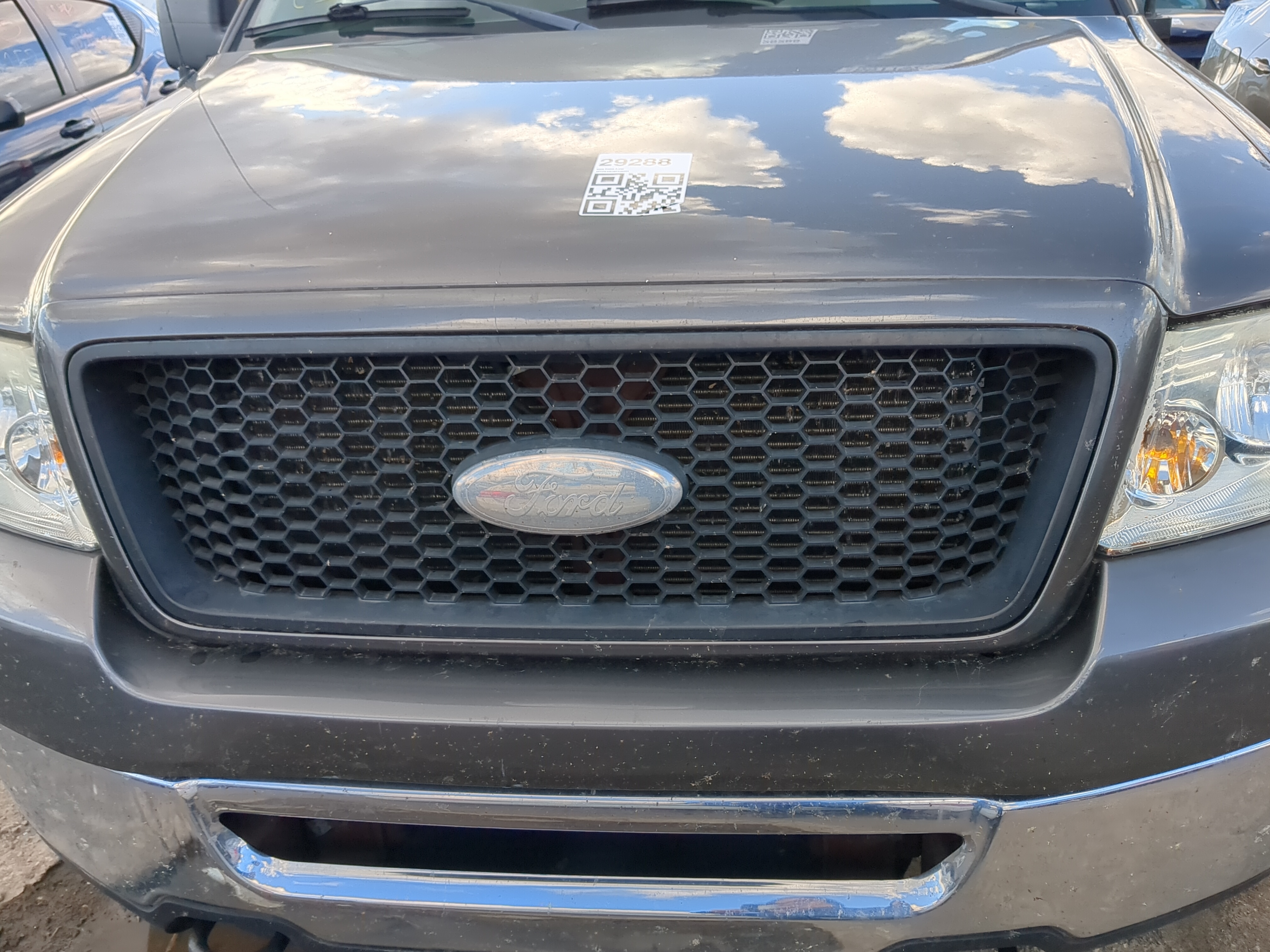 2006-2008 Ford F-150 Front Grille Bumper Not Included 1210613 - Oemusedautoparts1.com