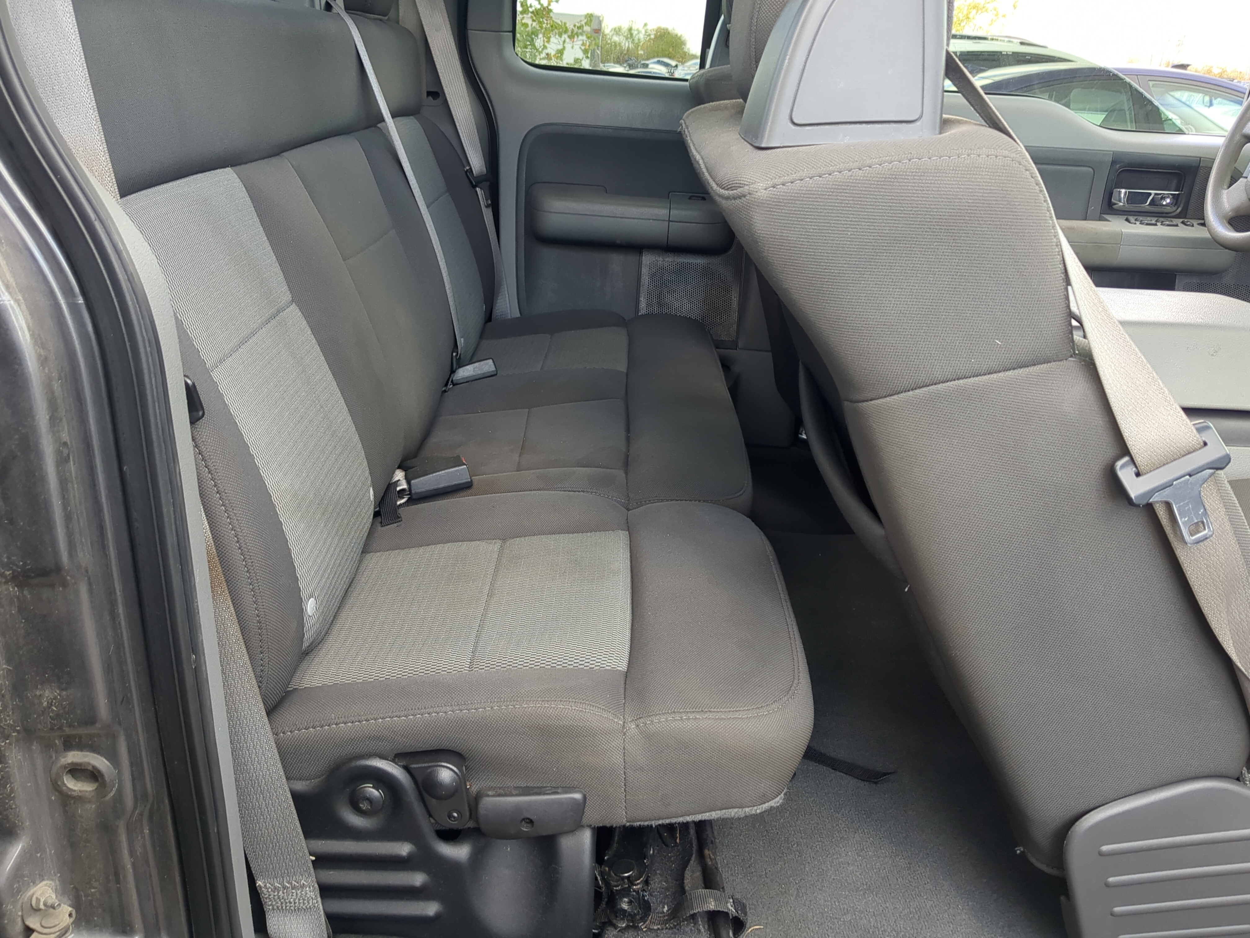 2006 Ford F-150 Rear Seat Oem 1210673 - Oemusedautoparts1.com