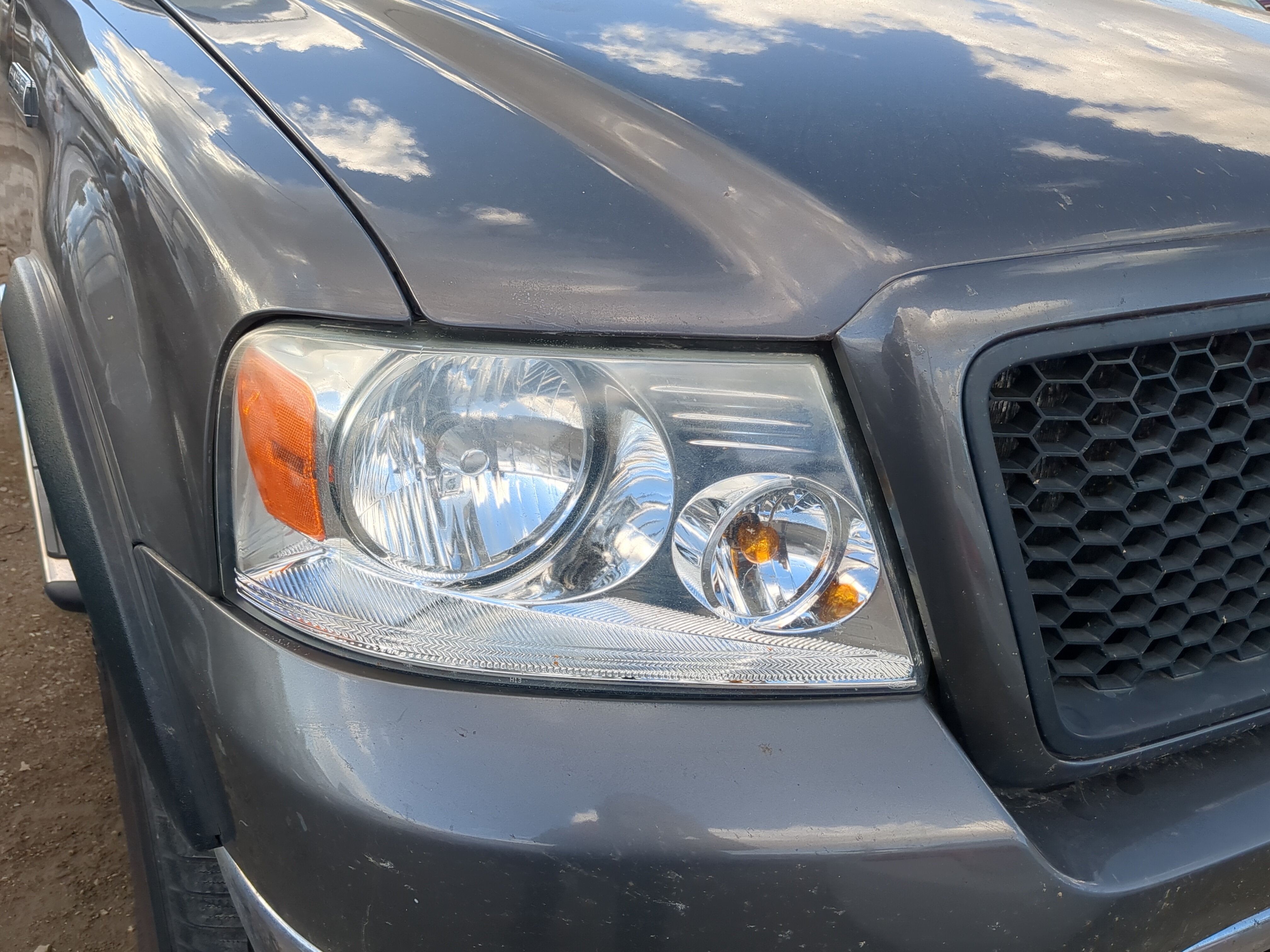 2004-2008 Ford F-150 Passenger Right Oem Head Light Headlight Lamp 1210687 - Oemusedautoparts1.com