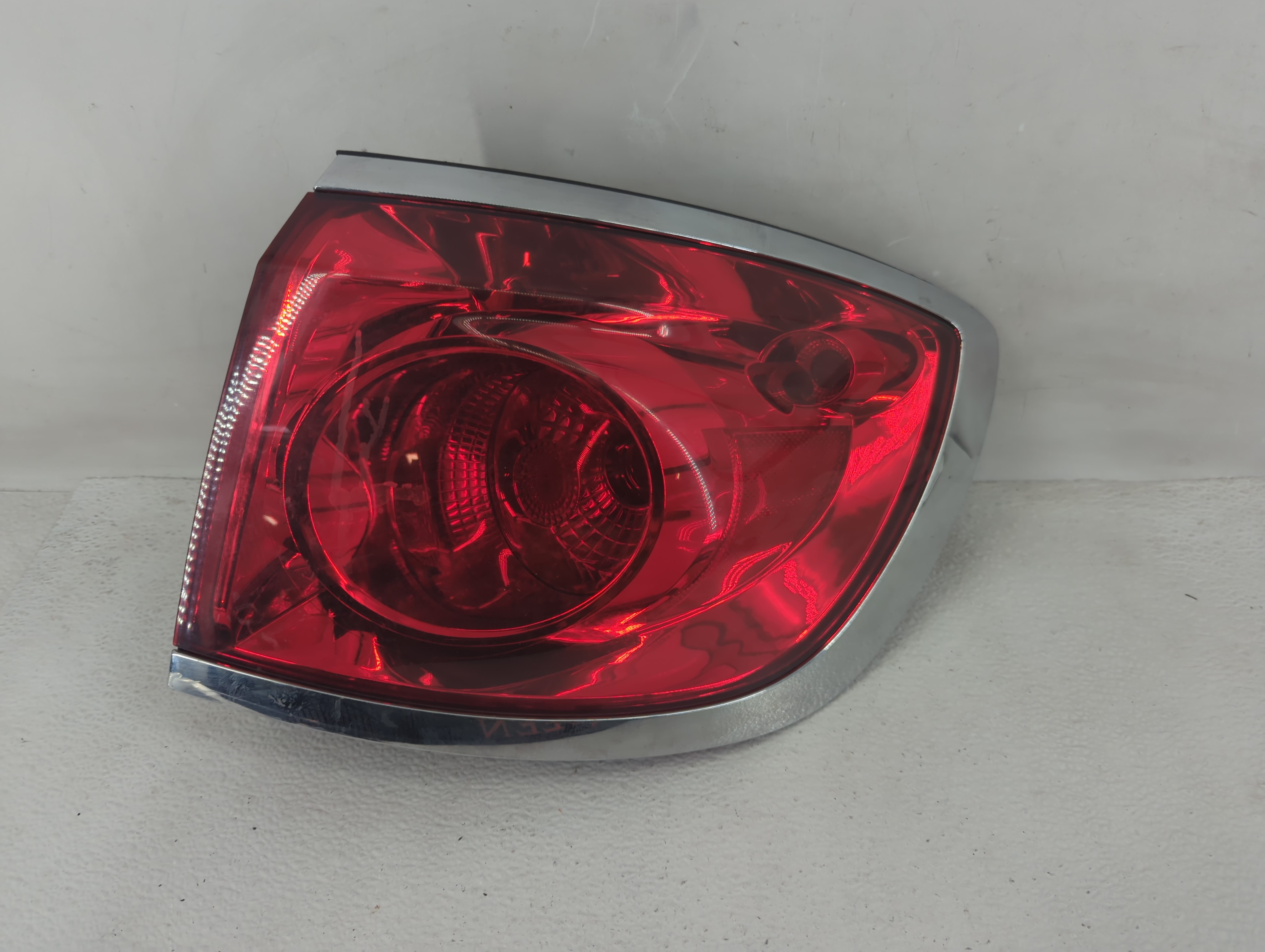 2008-2012 Buick Enclave Passenger Right Side Tail Light Taillight Oem 1210707 - Oemusedautoparts1.com