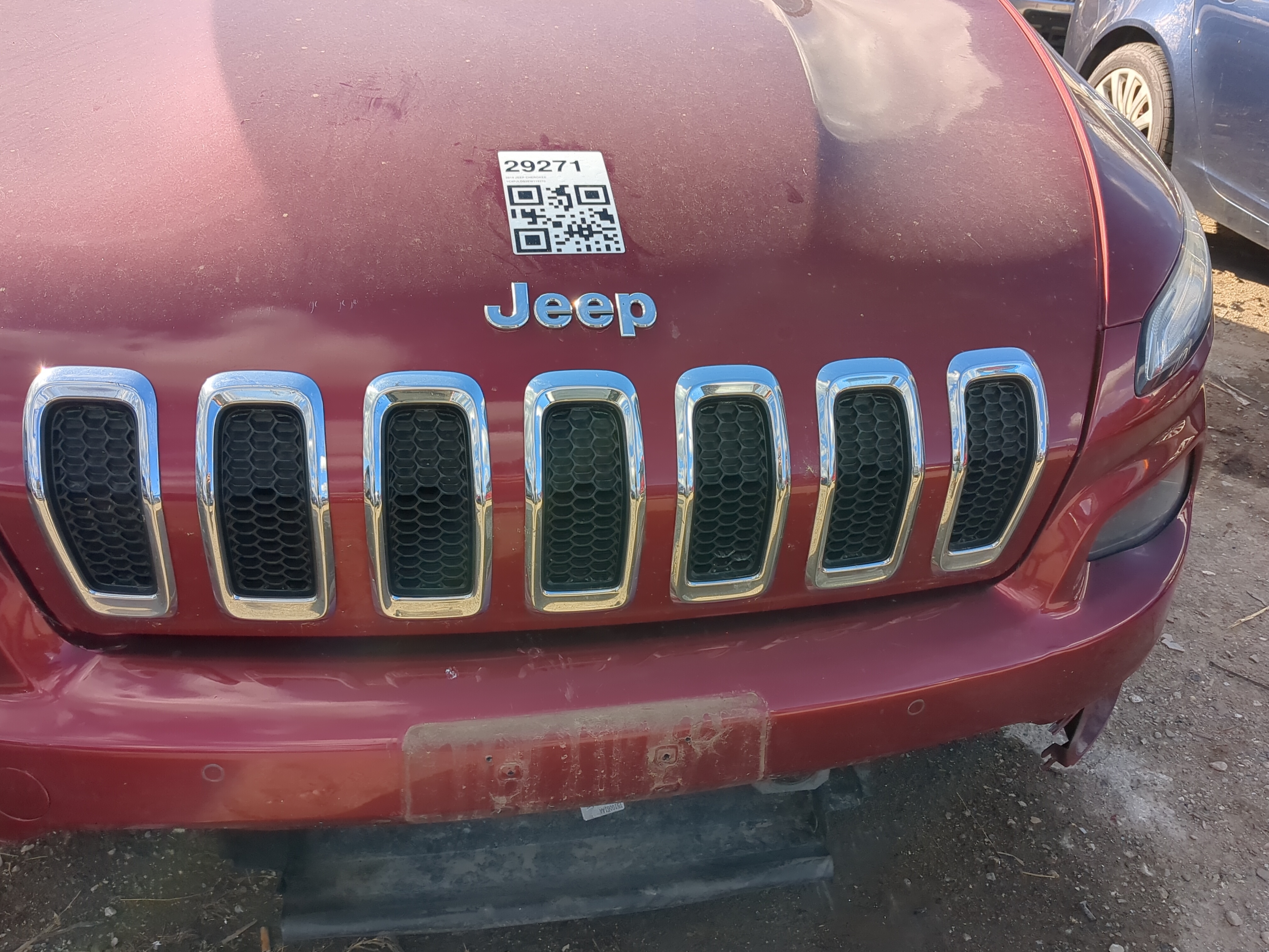 2014-2018 Jeep Cherokee Front Grille Bumper Not Included 1210811 - Oemusedautoparts1.com