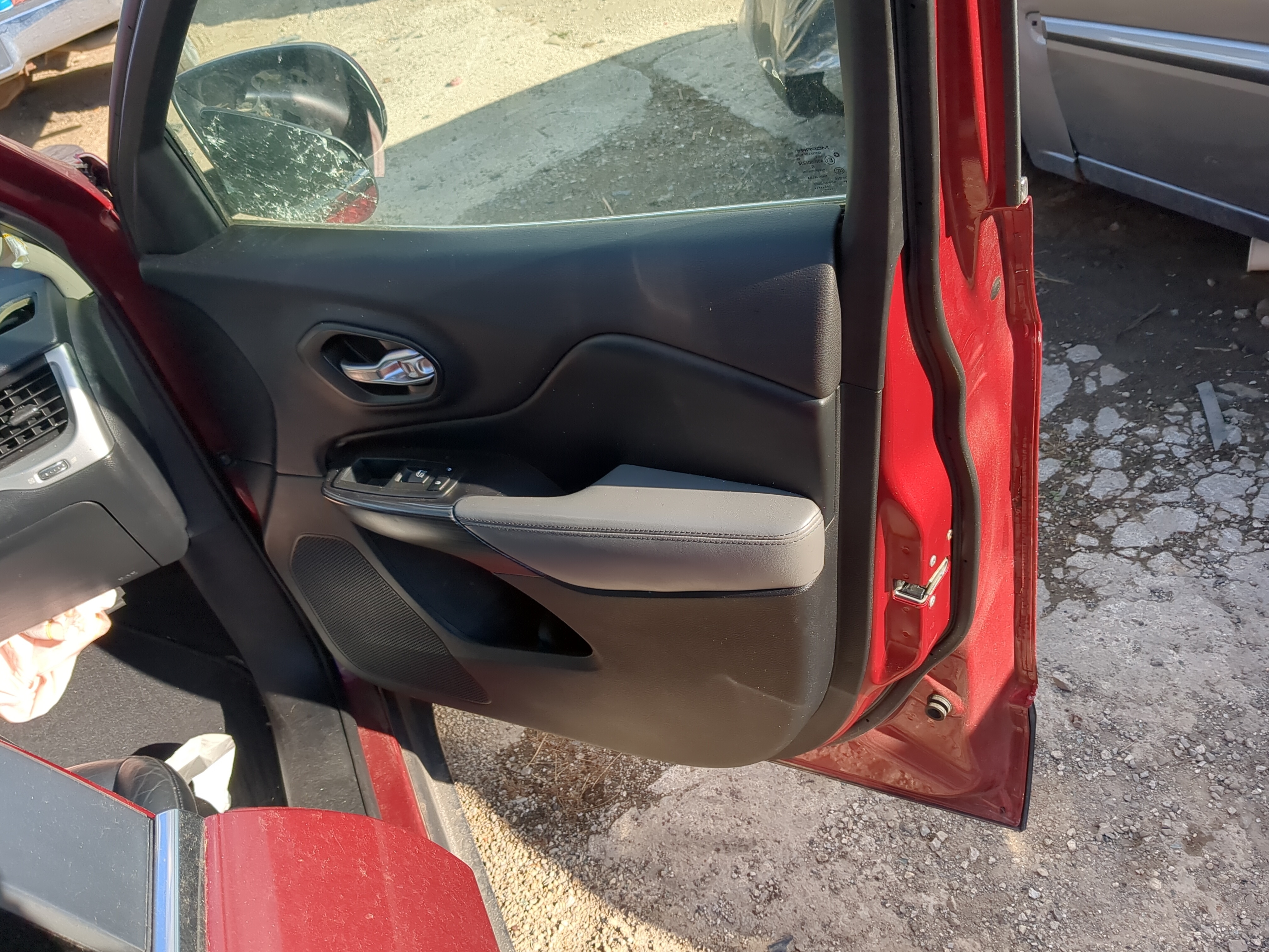 Picture of 2014 Jeep Cherokee Front Right Passenger Interior Door Panel Trim 1210831