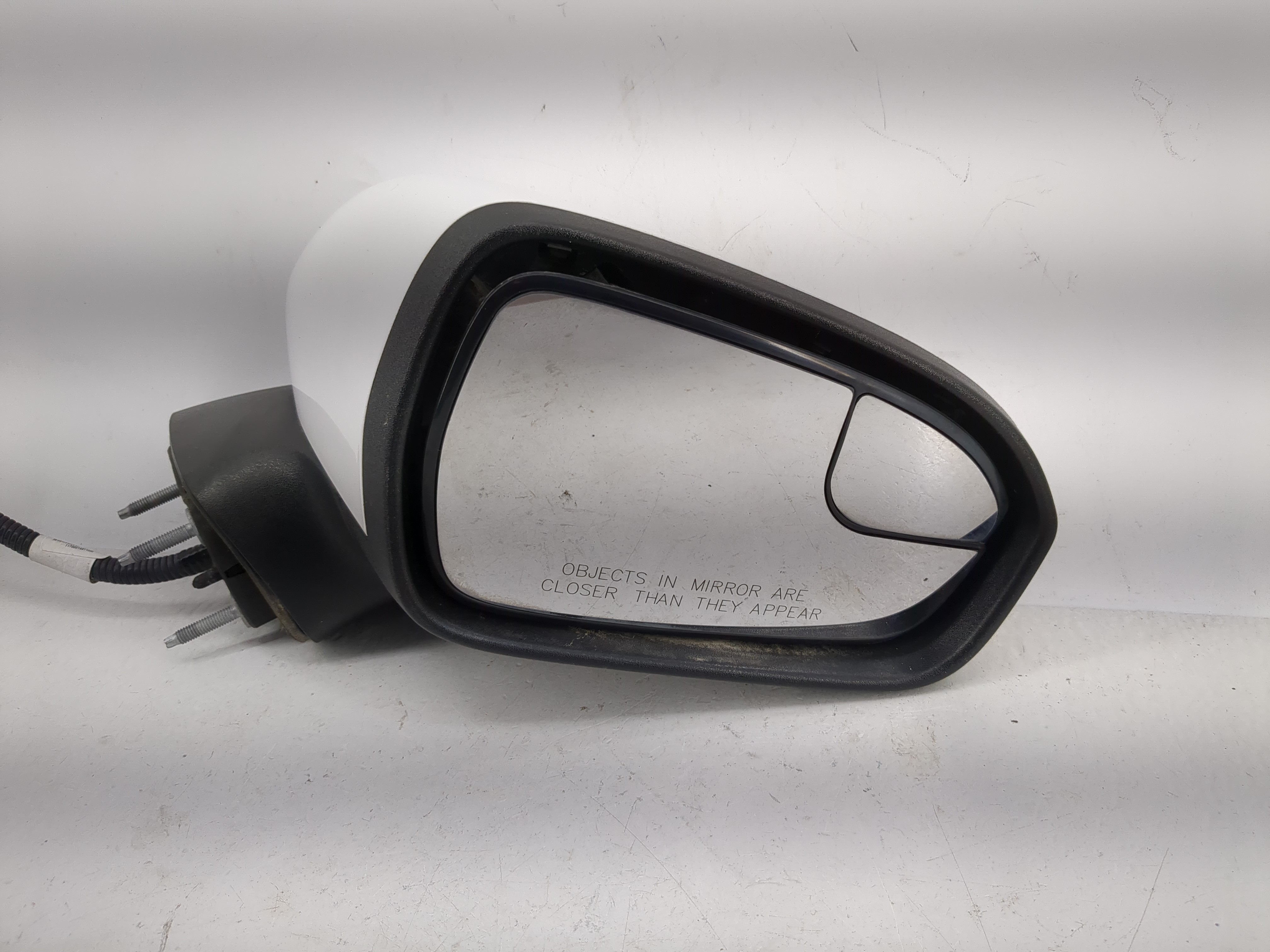 2016-2020 Ford Fusion Passenger Right Side View Power Door Mirror White 1210884 - Oemusedautoparts1.com