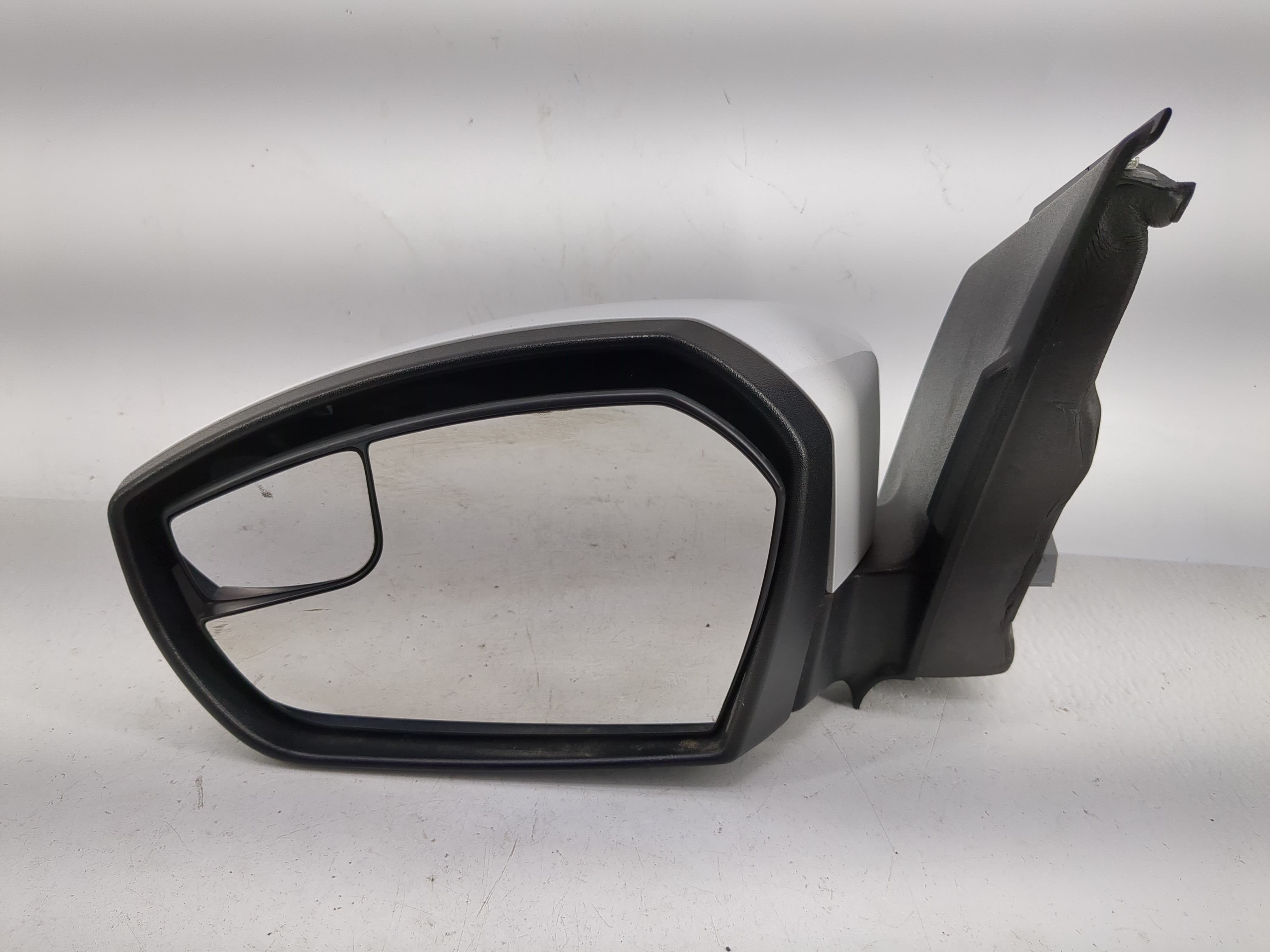 2017-2019 Ford Escape Driver Left Side View Power Door Mirror 1210894 - Oemusedautoparts1.com