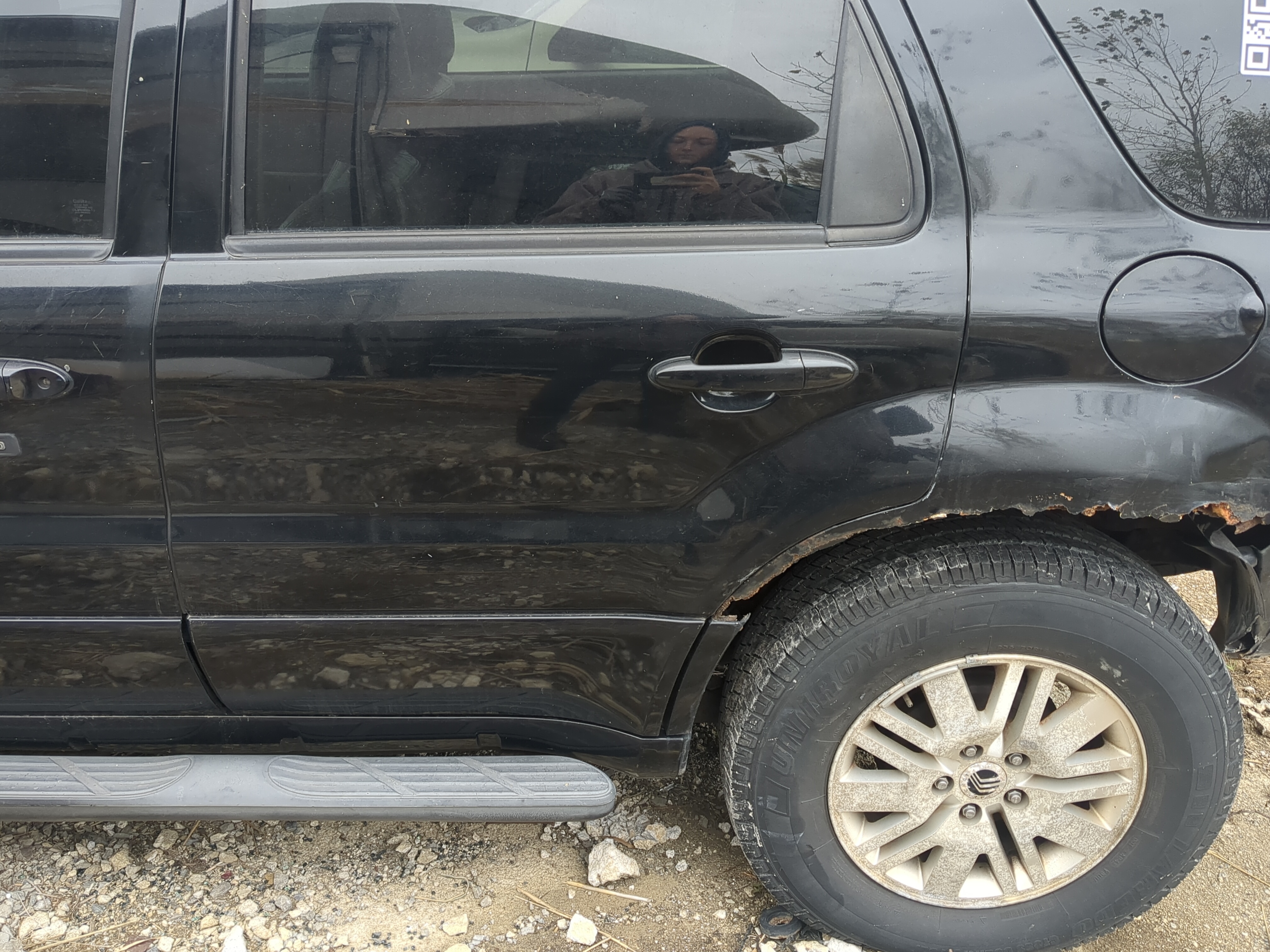 2005-2007 Mercury Mariner Driver Rear Door Oem 1210941 - Oemusedautoparts1.com