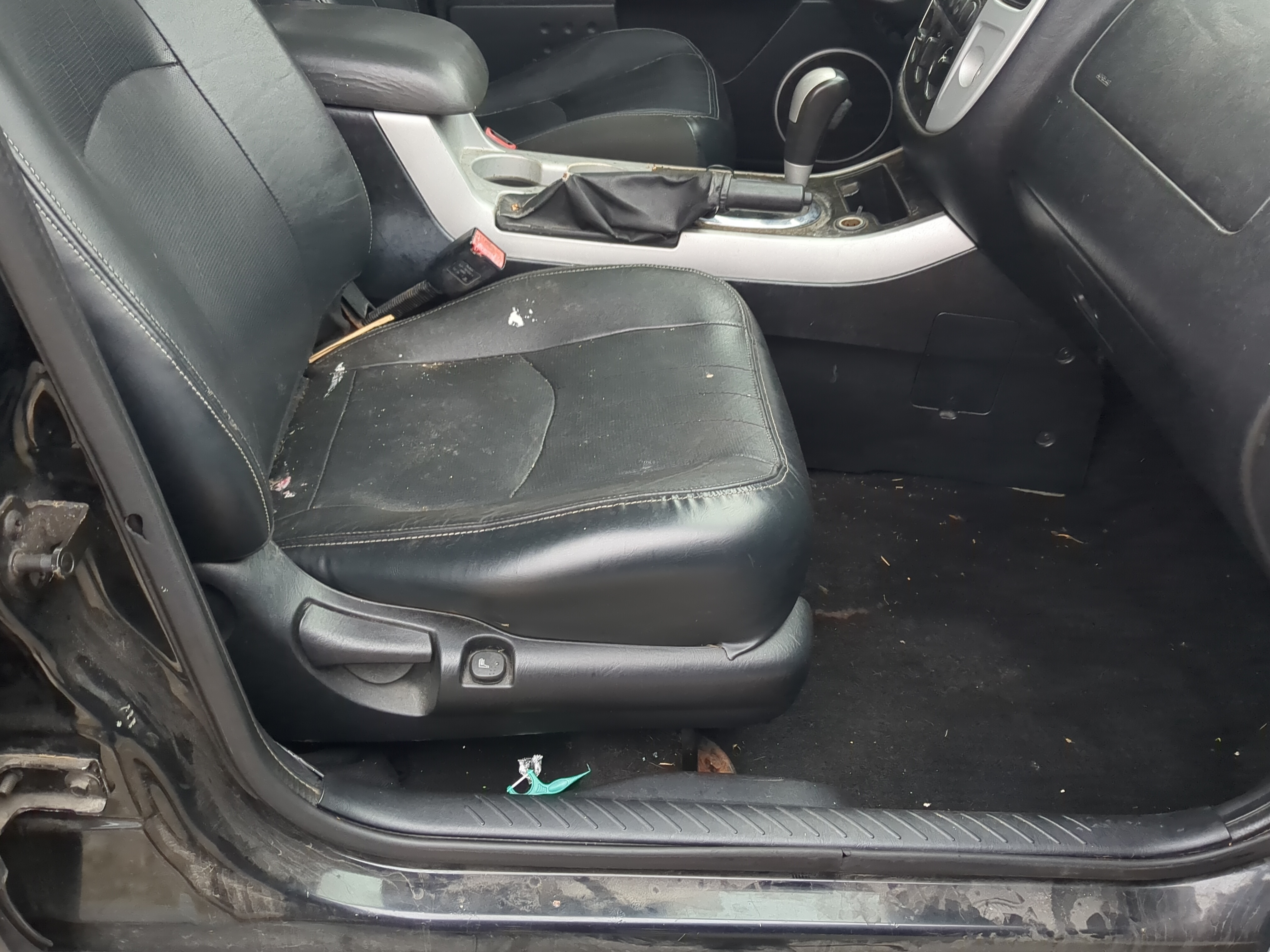2005-2007 Mercury Mariner Passenger Front Seat Oem 1211049 - Oemusedautoparts1.com