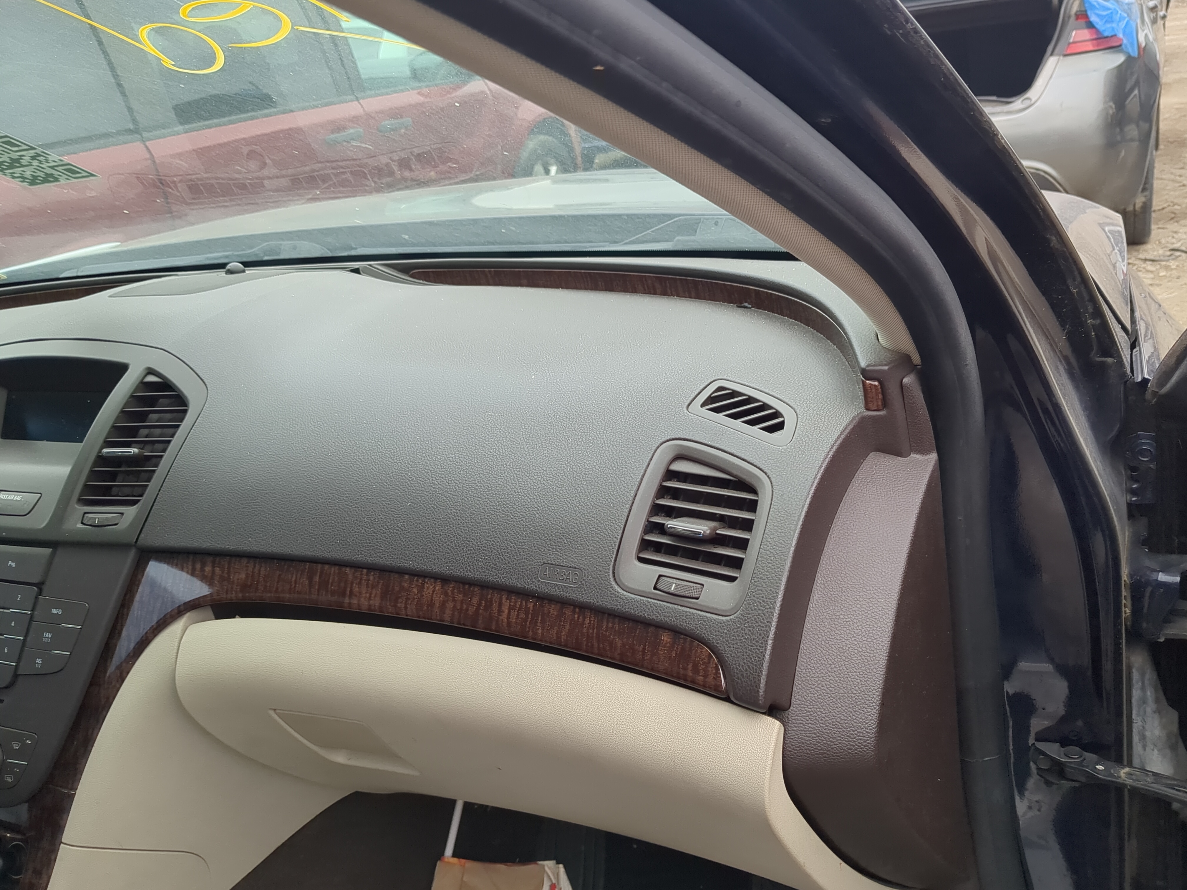 2011-2012 Buick Regal Air Bag Passenger Right Dashboard Oem 1211135 - Oemusedautoparts1.com