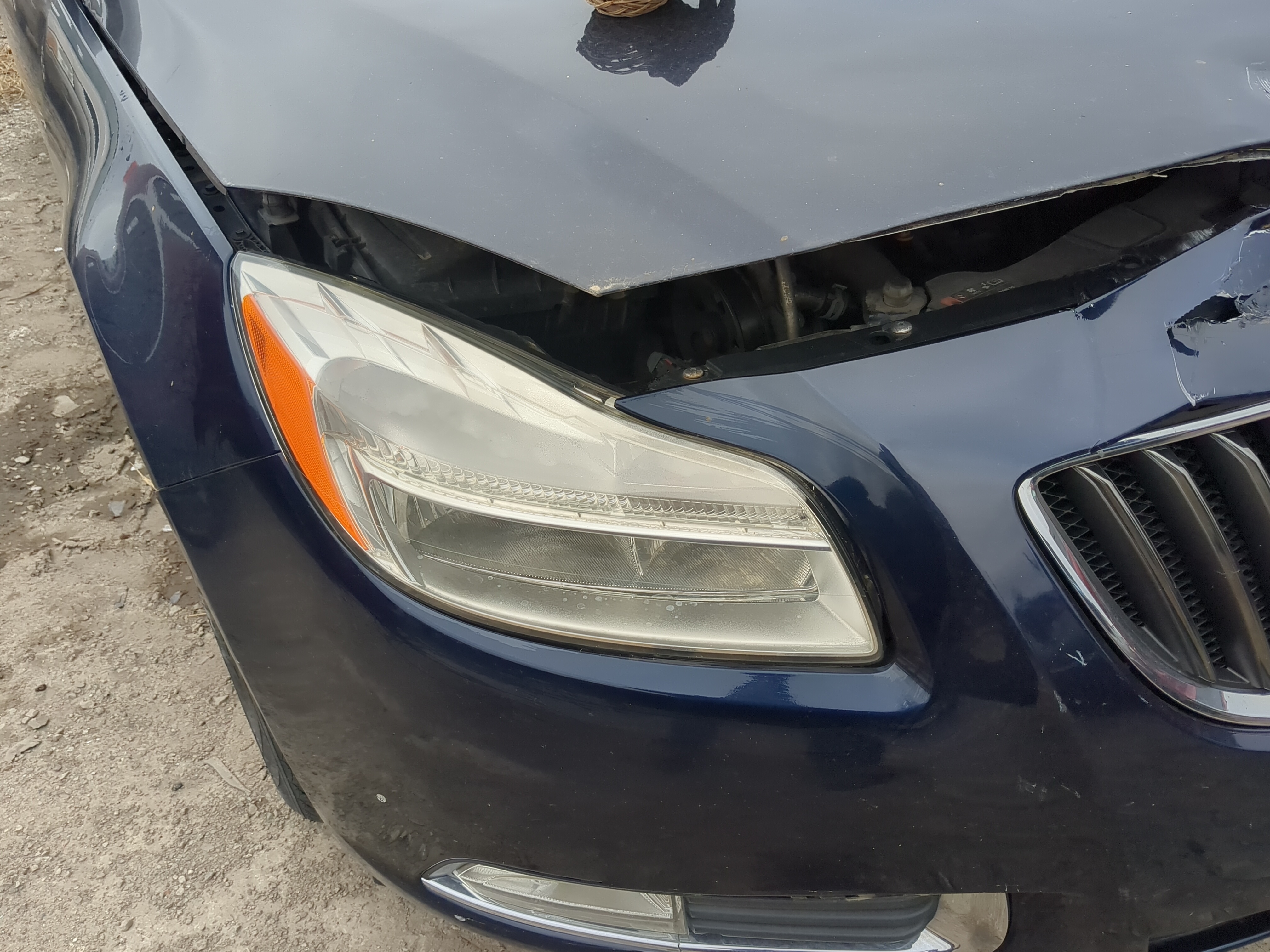 2011-2013 Buick Regal Passenger Right Oem Head Light Headlight Lamp 1211160 - Oemusedautoparts1.com