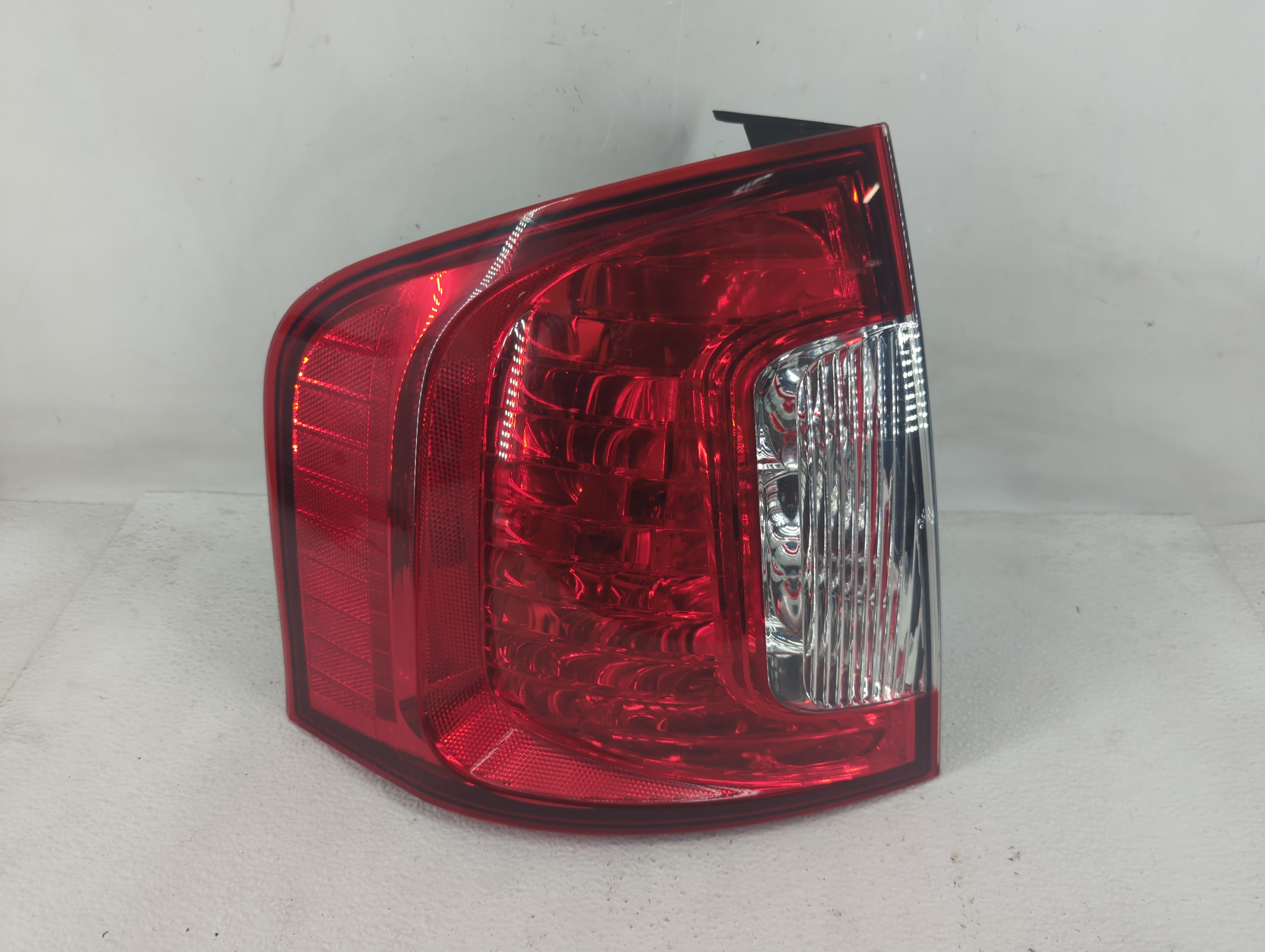 2011-2014 Ford Edge Driver Left Side Tail Light Taillight Oem 1211269 - Oemusedautoparts1.com