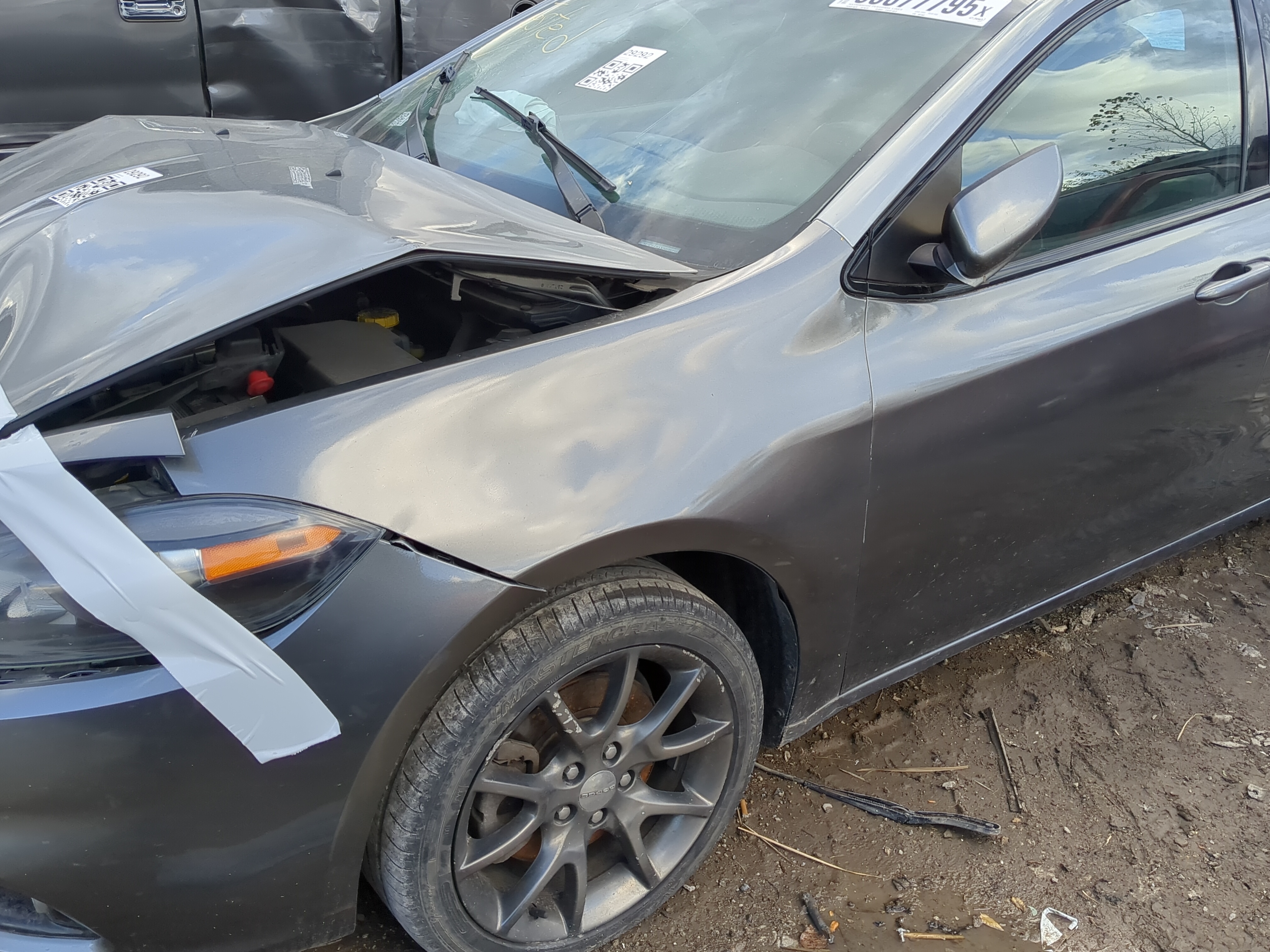 2013-2016 Dodge Dart Driver Fender 1211374 - Oemusedautoparts1.com