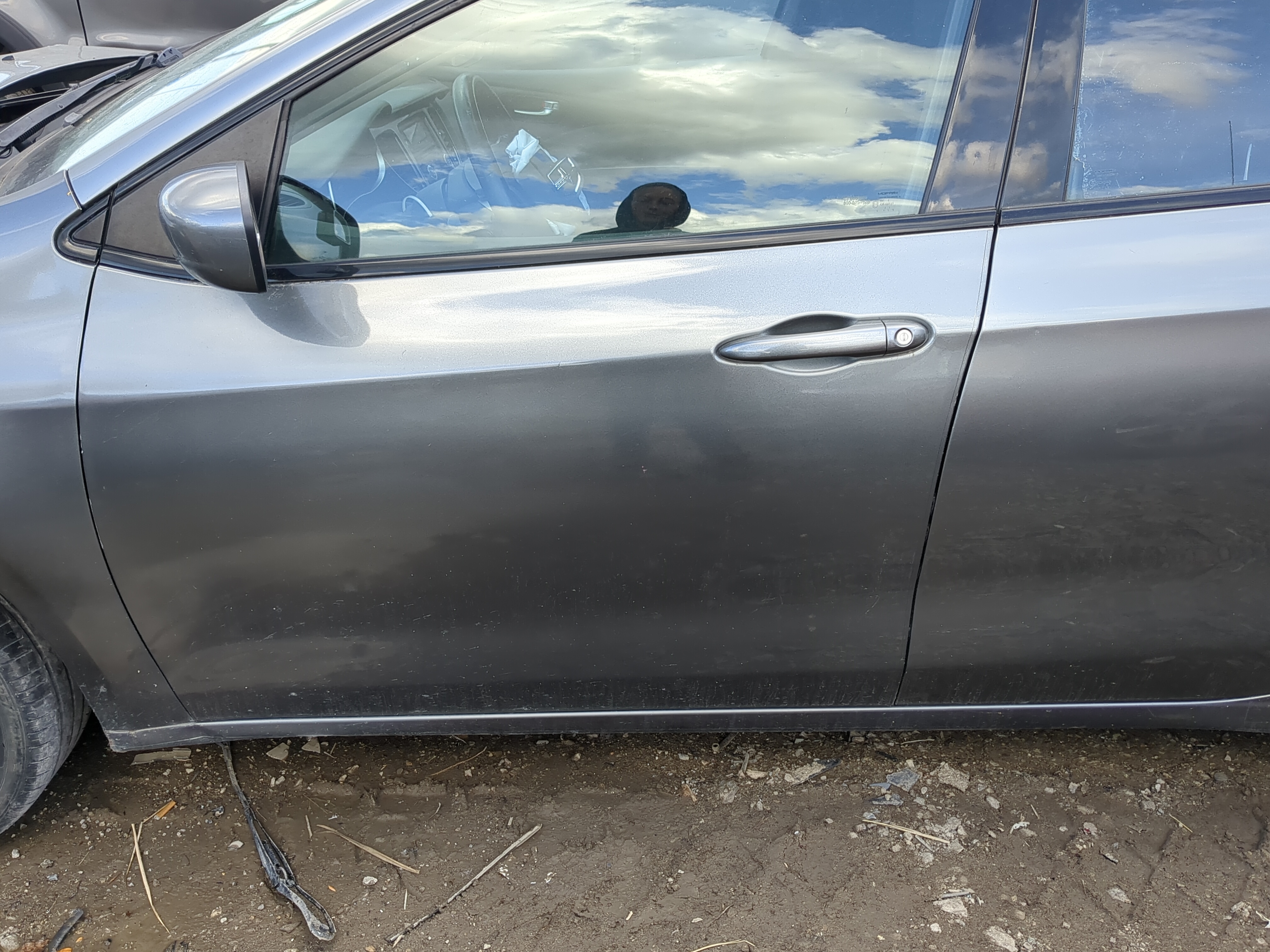 2013-2016 Dodge Dart Driver Front Door Oem 1211419 - Oemusedautoparts1.com