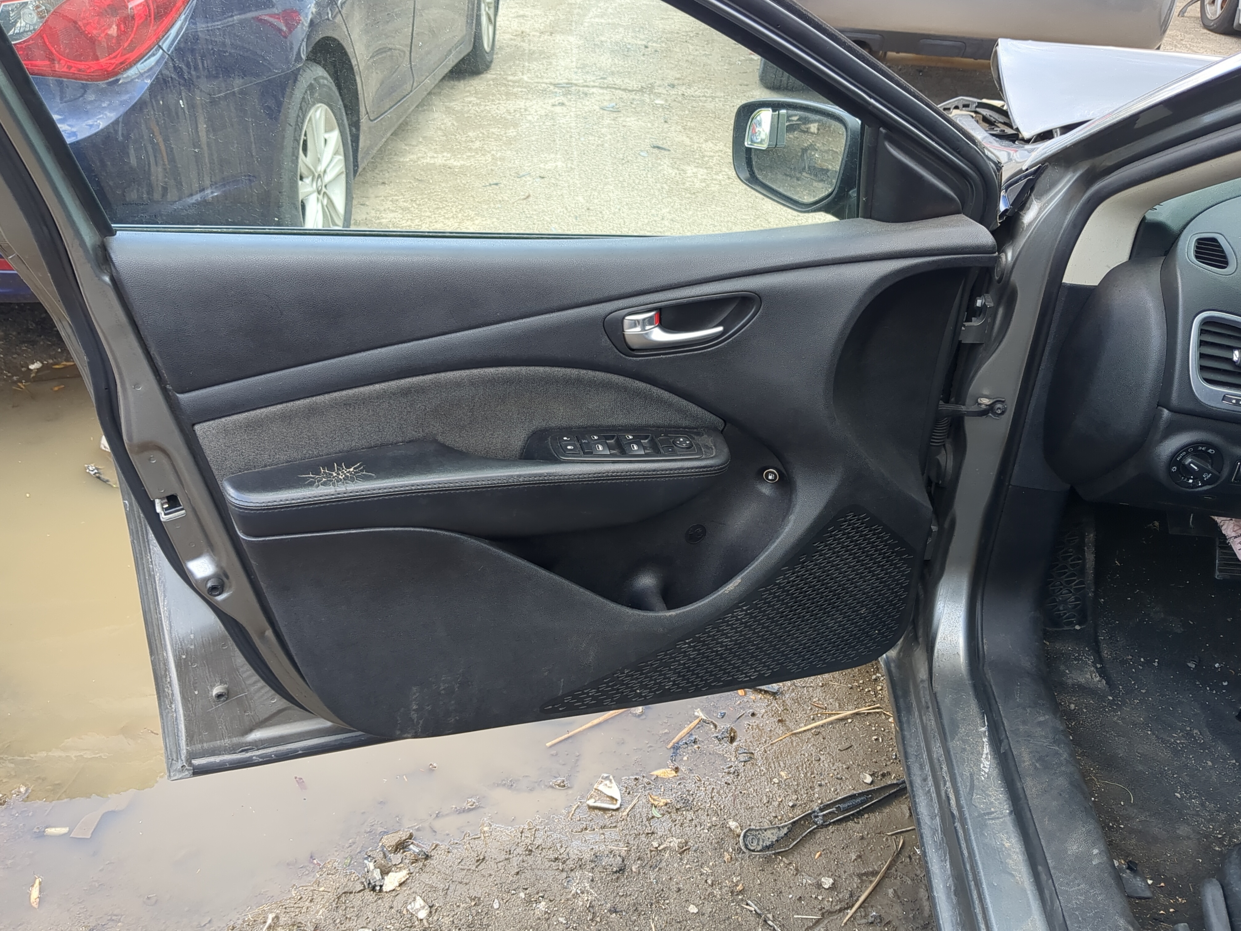 Picture of 2013 Dodge Dart Front Left Driver Interior Door Panel Trim 1211422
