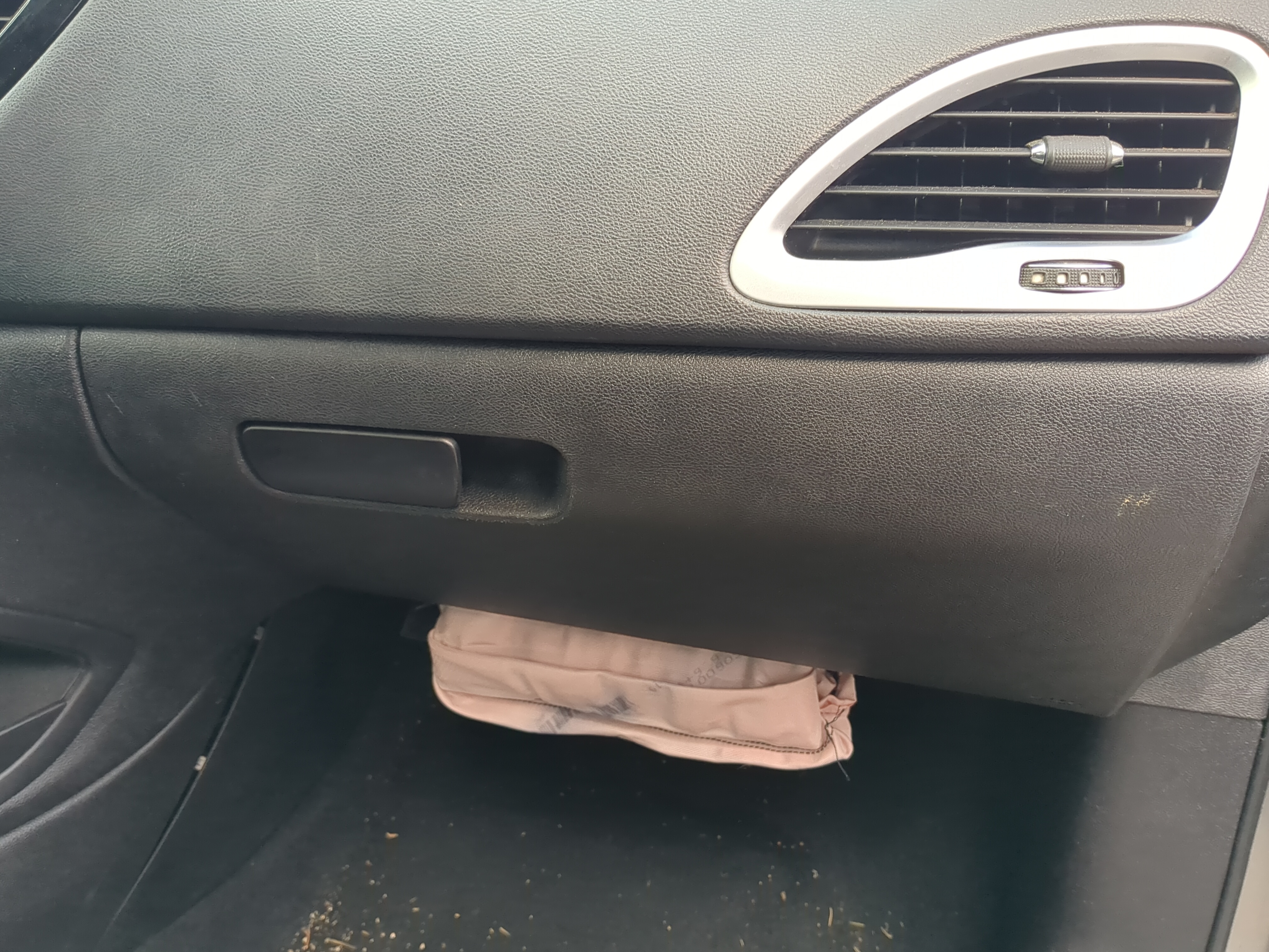 2013 Dodge Dart Passenger Glove Box Door Storage Compartment 1211424 - Oemusedautoparts1.com