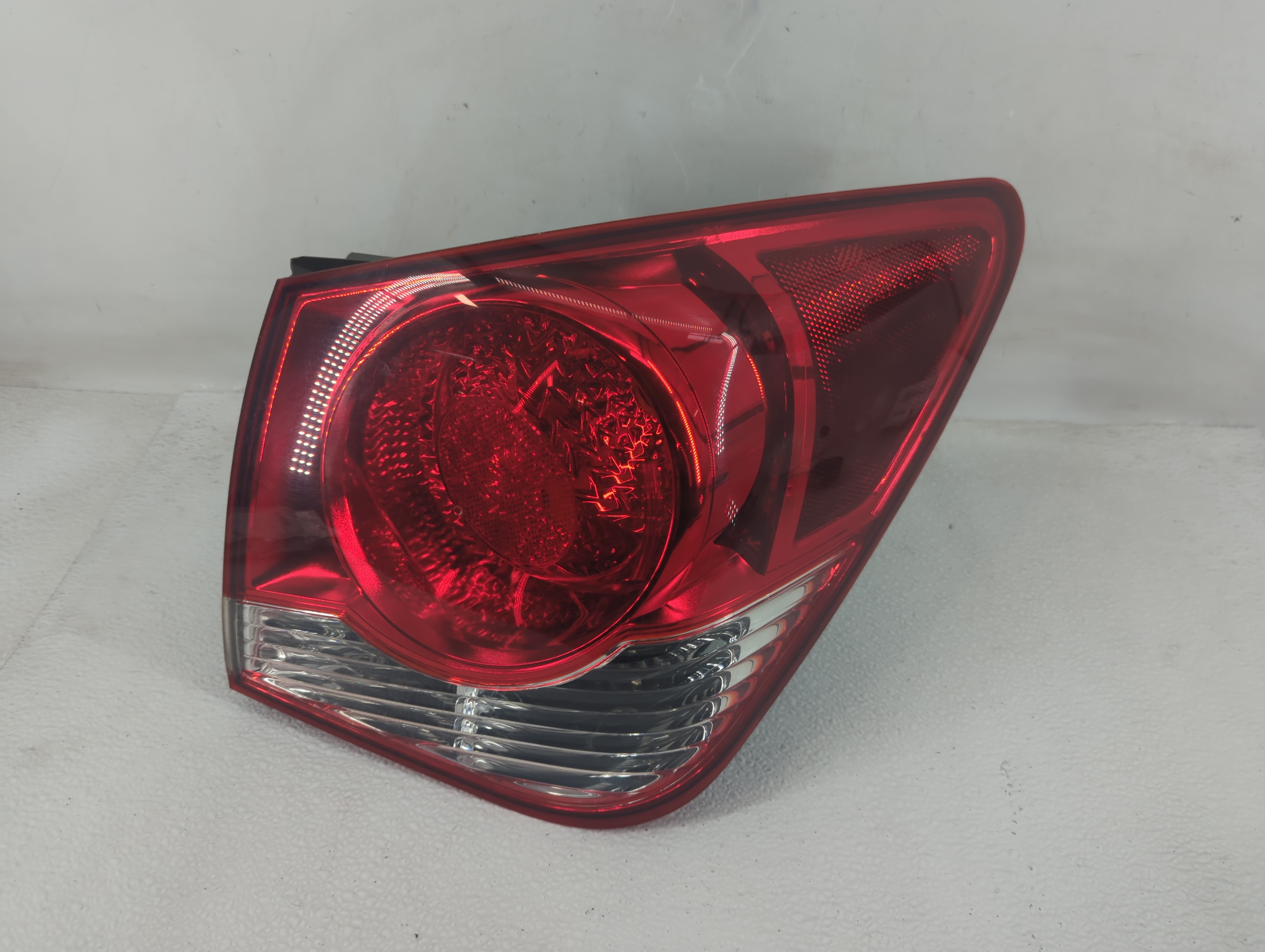 2011-2016 Chevrolet Cruze Passenger Right Side Tail Light Taillight Oem 1211441 - Oemusedautoparts1.com