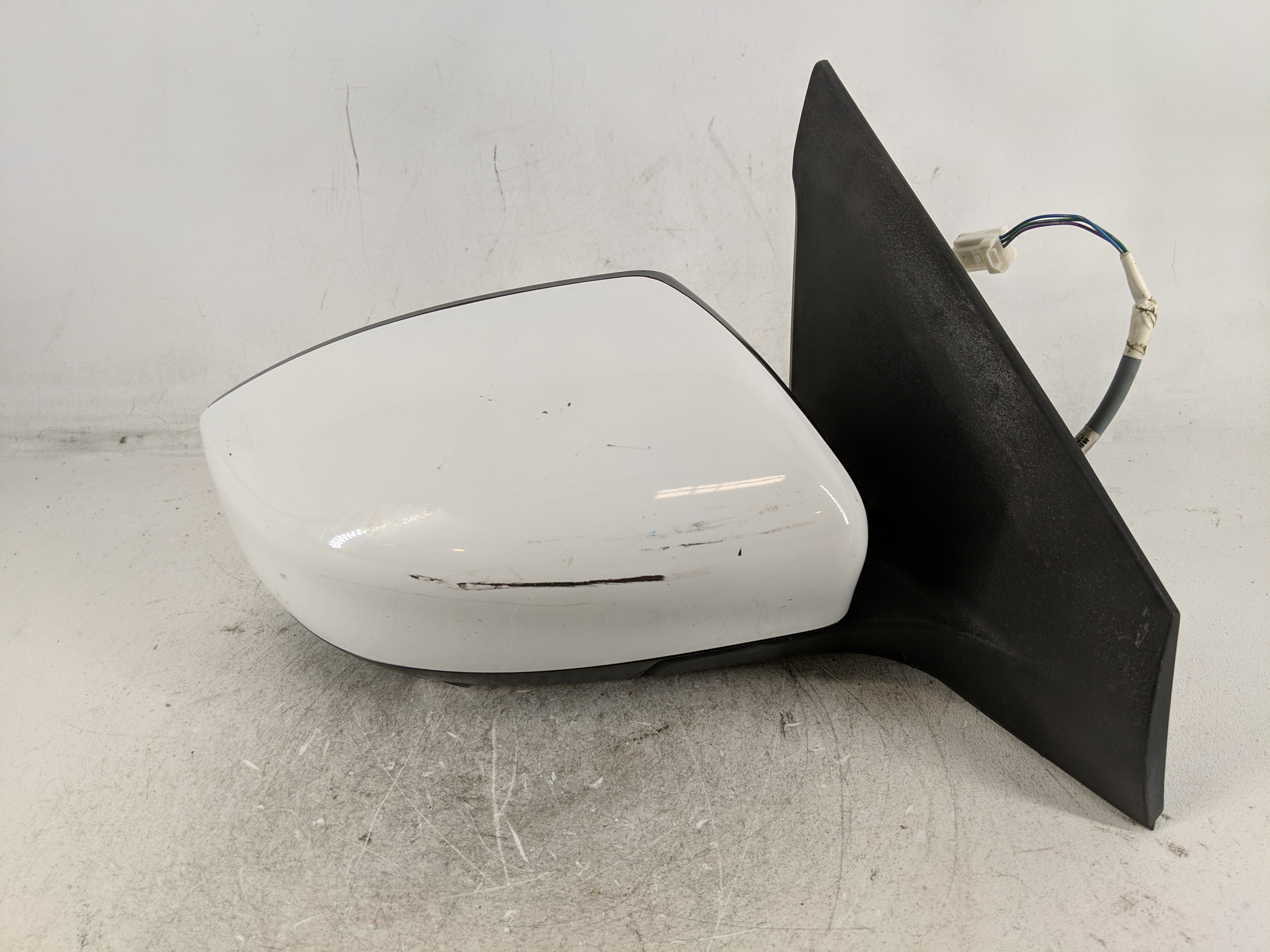 2016-2019 Nissan Sentra Passenger Right Side View Power Door Mirror 1211483 - Oemusedautoparts1.com