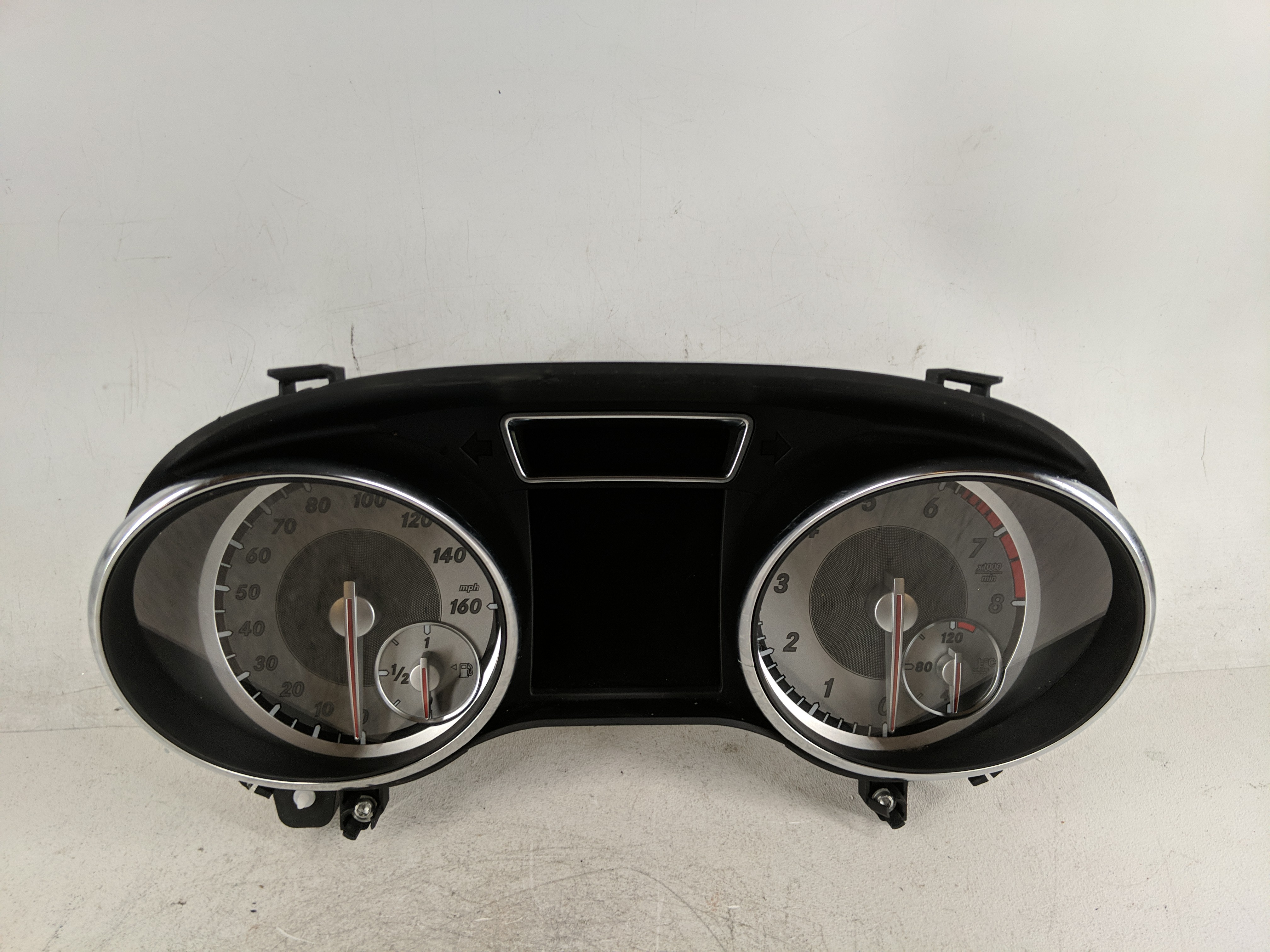 2015-2015 Mercedes-benz Cla250 Speedometer Instrument Cluster Gauges 1211505 - Oemusedautoparts1.com