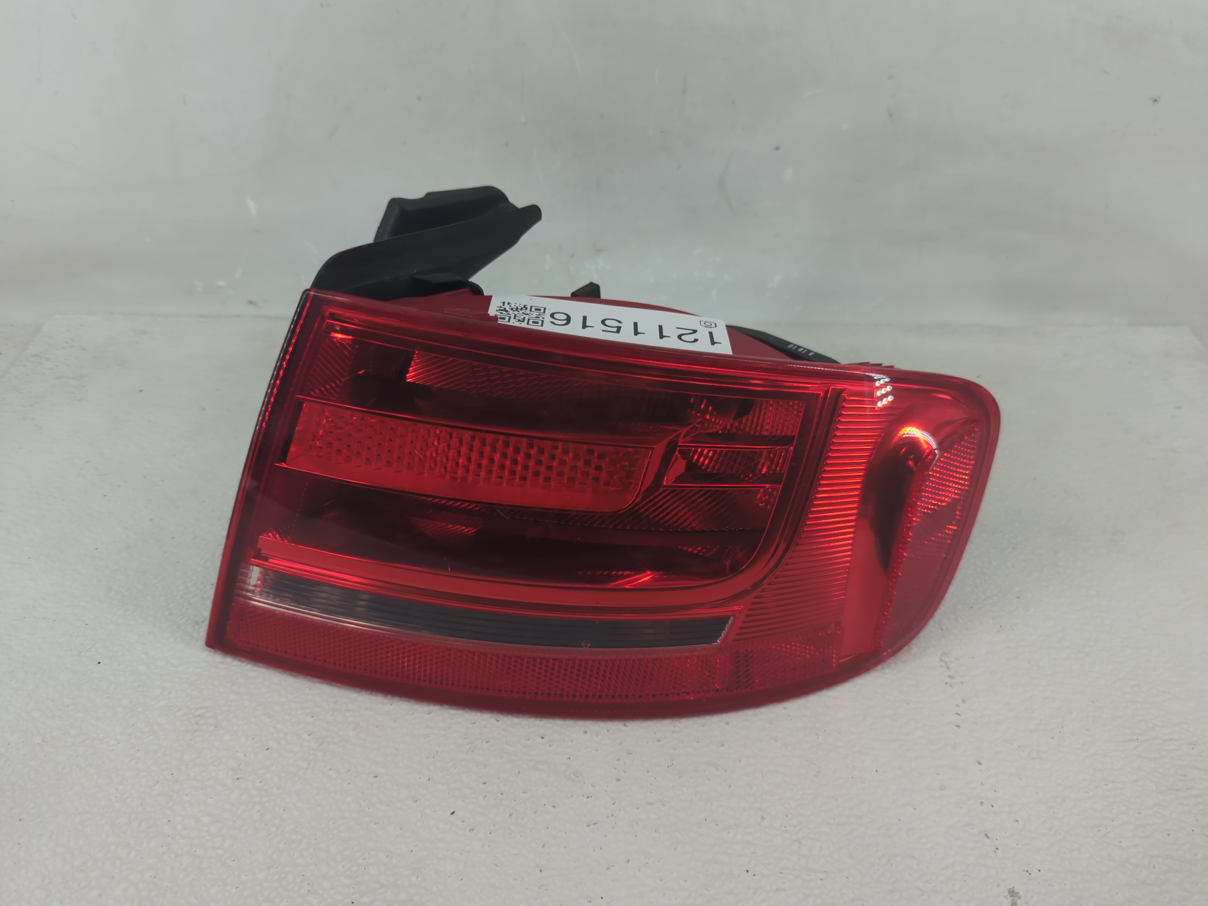 2009-2012 Audi A4 Passenger Right Side Tail Light Taillight Oem 1211516 - Oemusedautoparts1.com