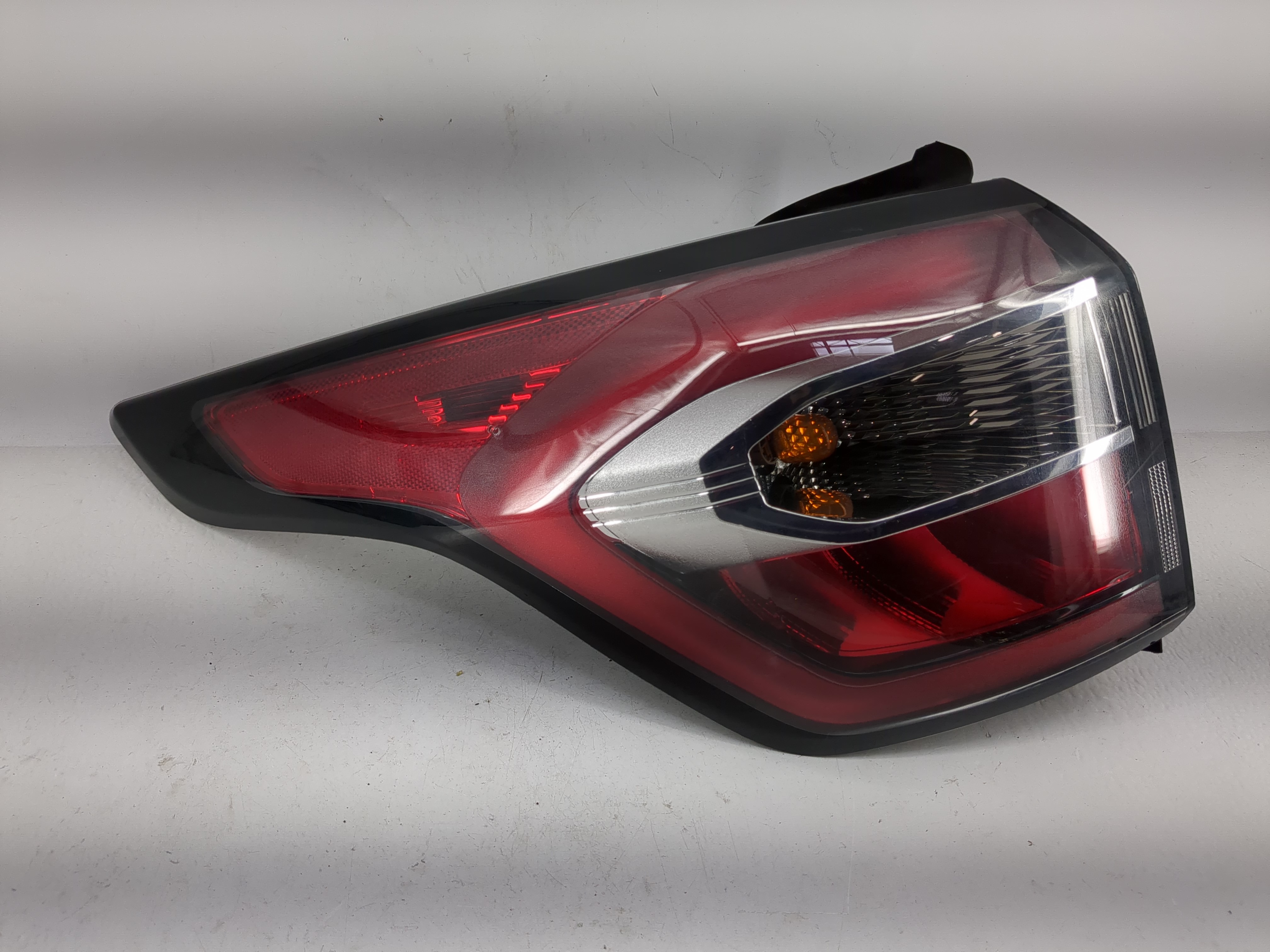 2017-2018 Ford Escape Driver Left Side Tail Light Taillight Oem 1211626 - Oemusedautoparts1.com