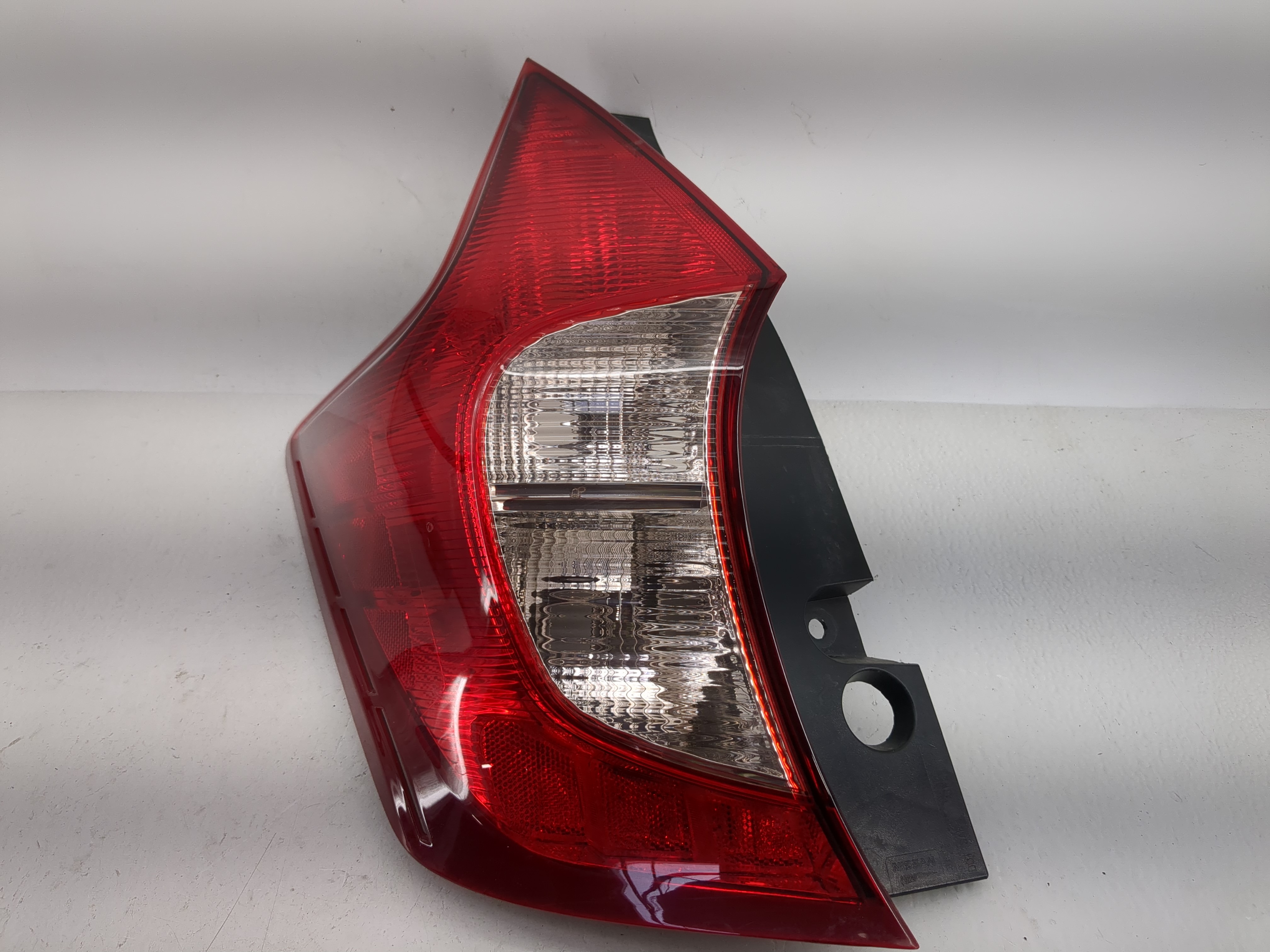 Nissan Versa Driver Left Side Tail Light Taillight Oem 1211627 - Oemusedautoparts1.com