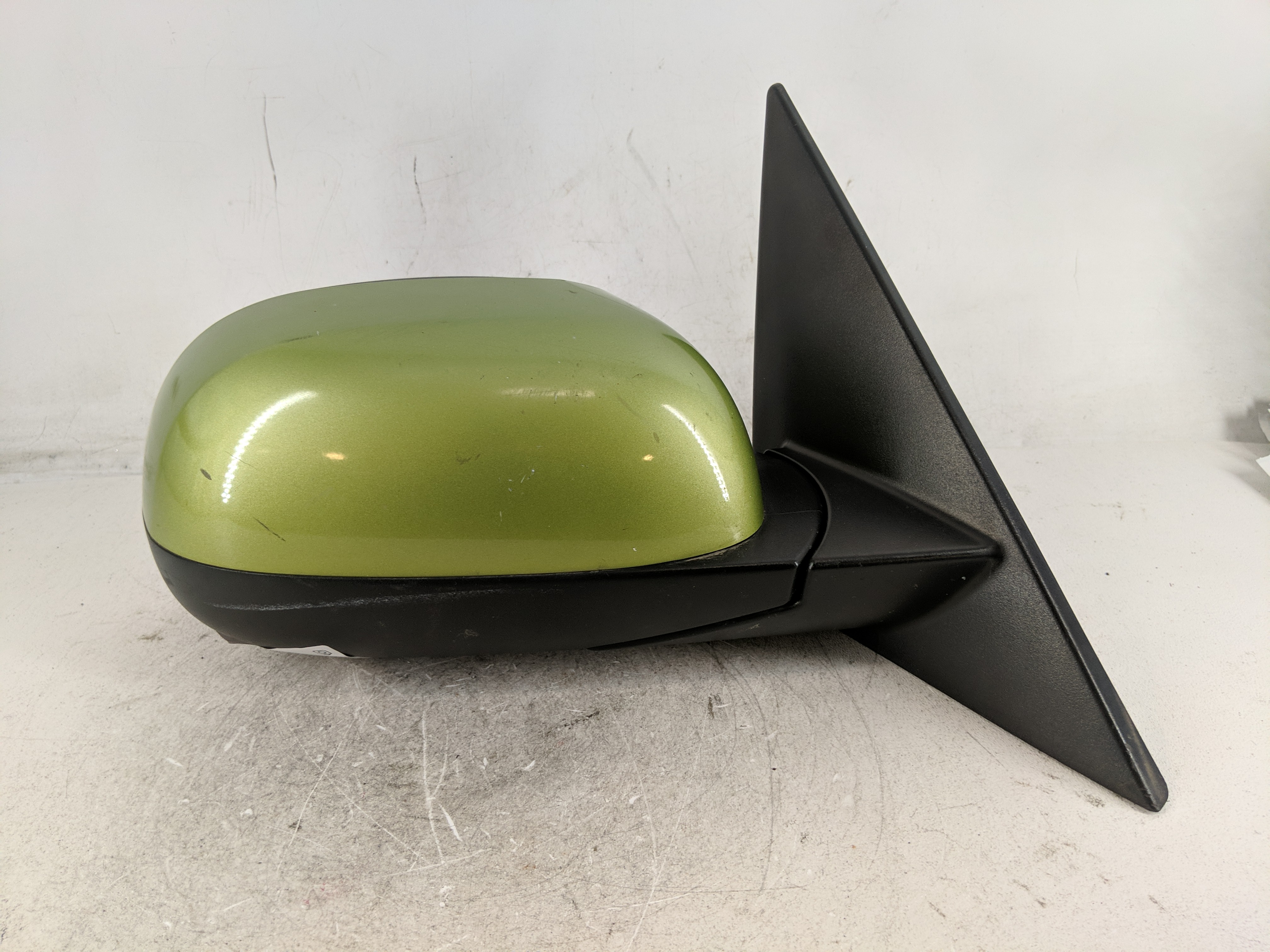 2014-2019 Kia Soul Passenger Right Side View Power Door Mirror Green 1211643 - Oemusedautoparts1.com