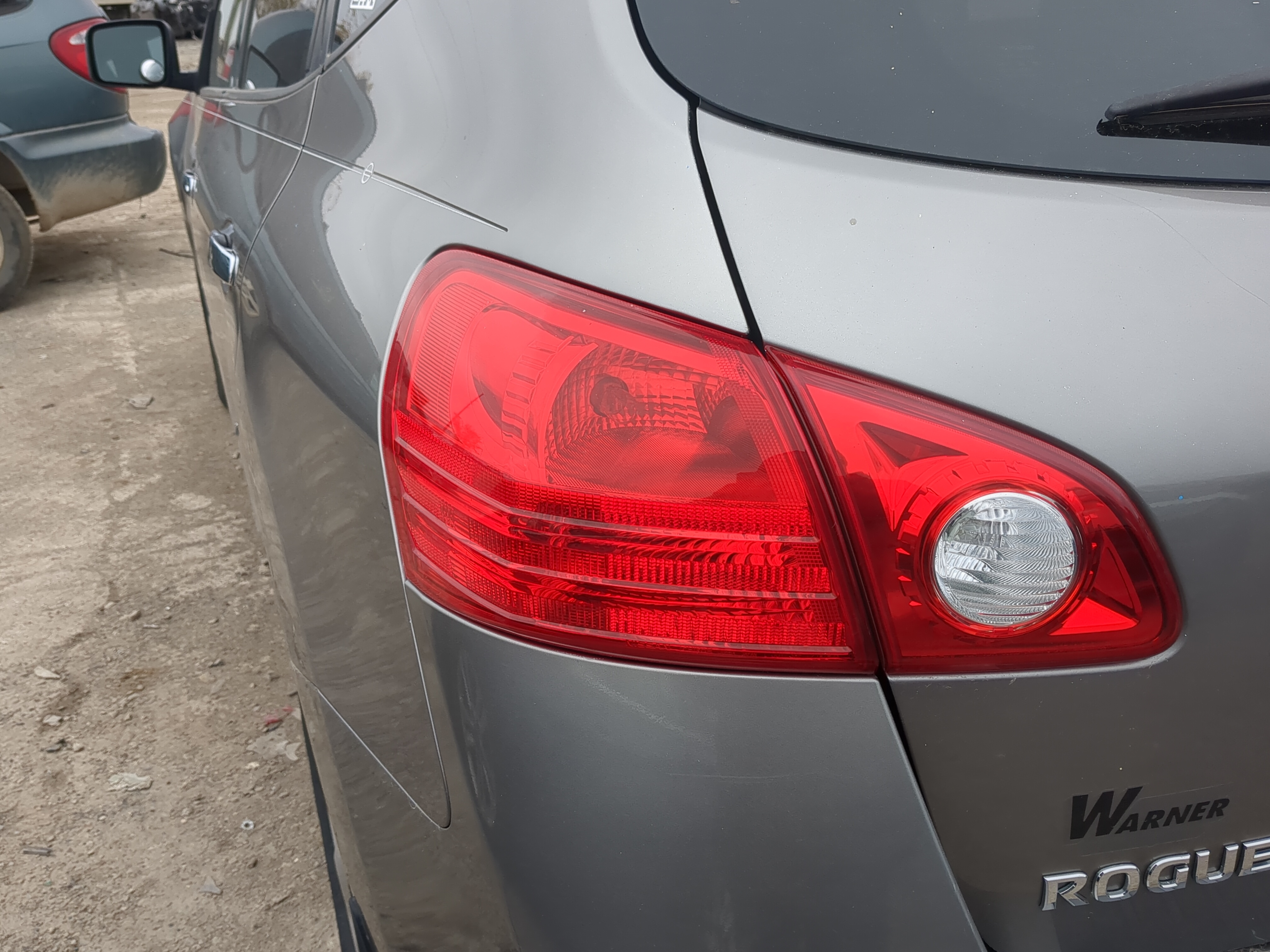 2008-2015 Nissan Rogue Driver Left Side Tail Light Taillight Oem 1211697 - Oemusedautoparts1.com