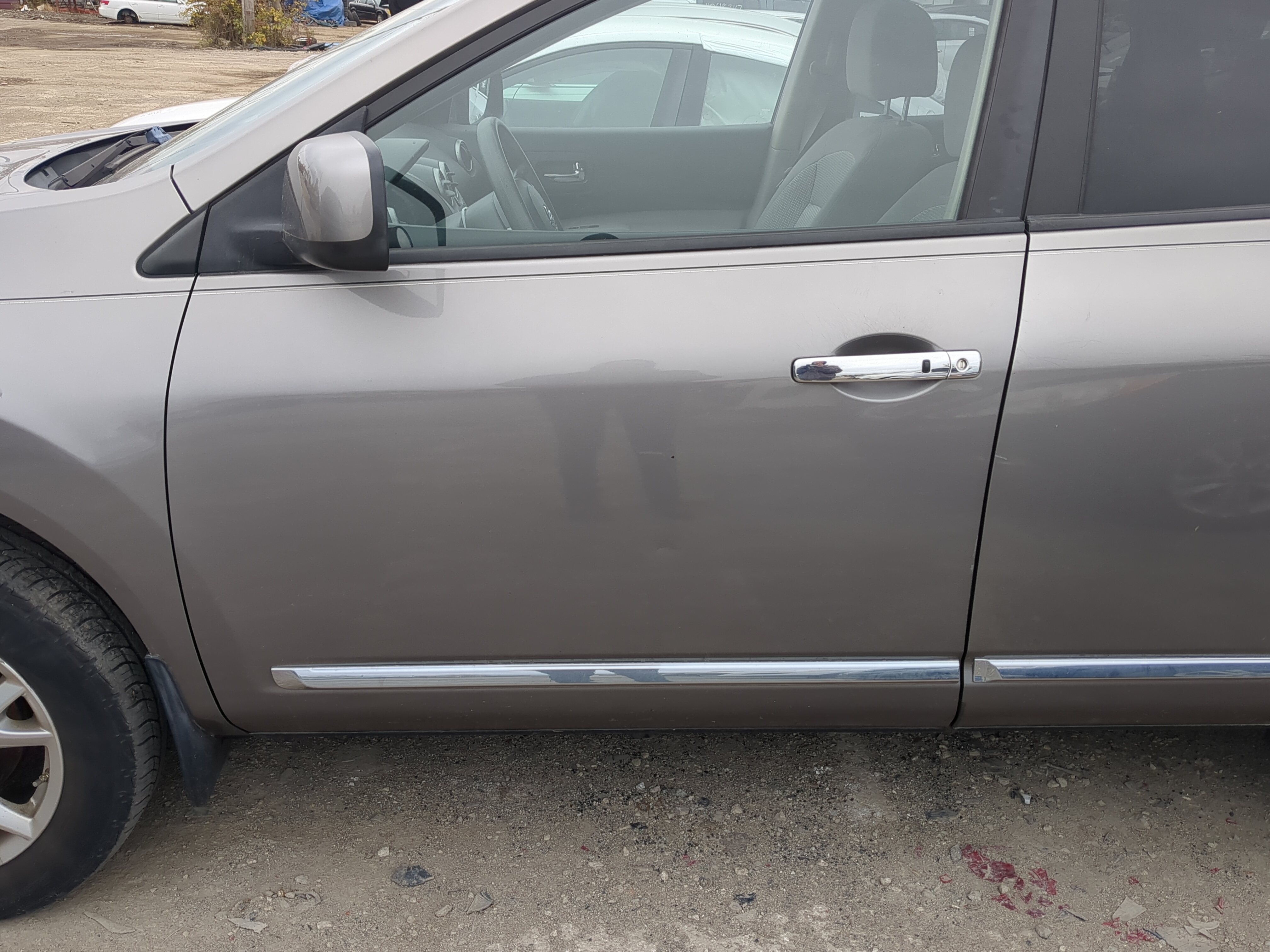 2011-2014 Nissan Rogue Driver Front Door Oem 1211766 - Oemusedautoparts1.com