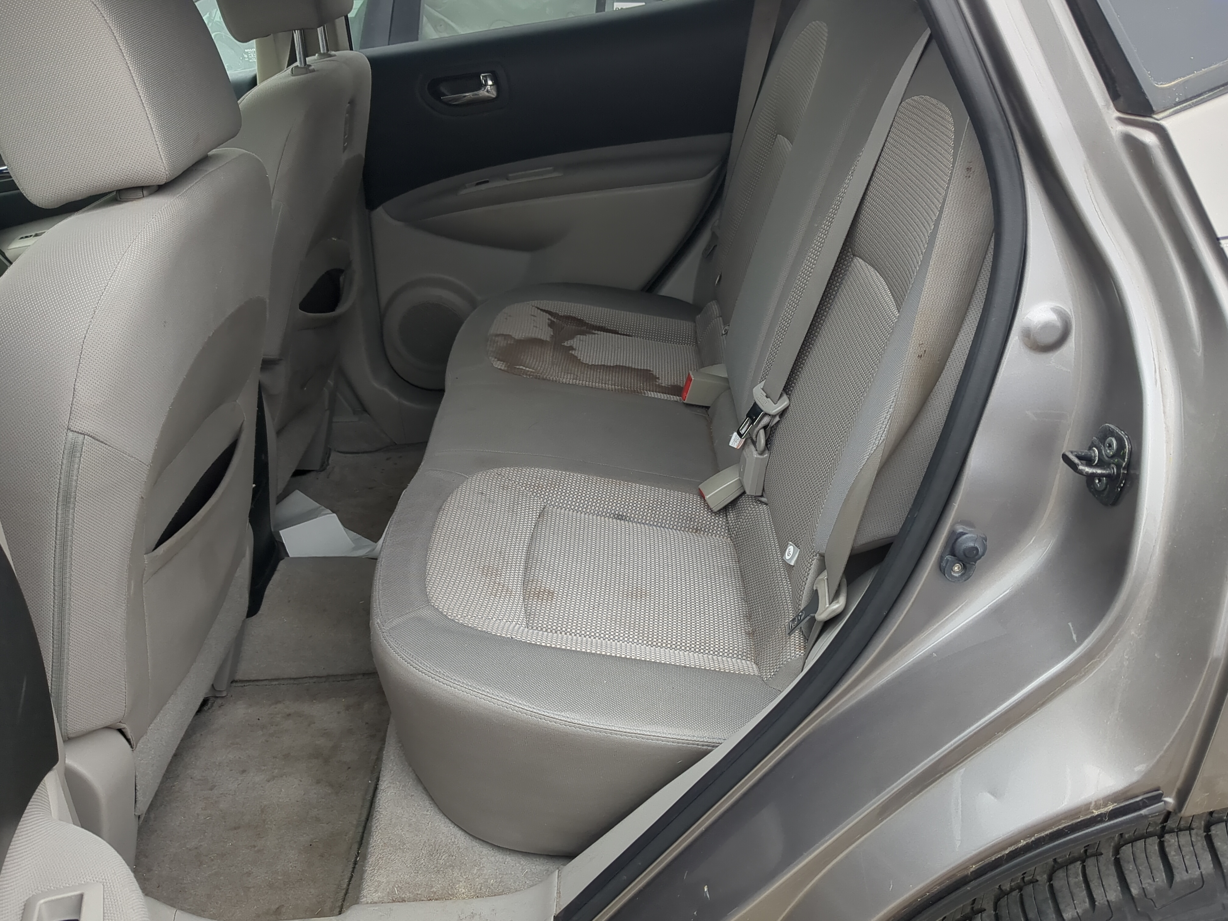 2011 Nissan Rogue Rear Seat Oem 1211815 - Oemusedautoparts1.com