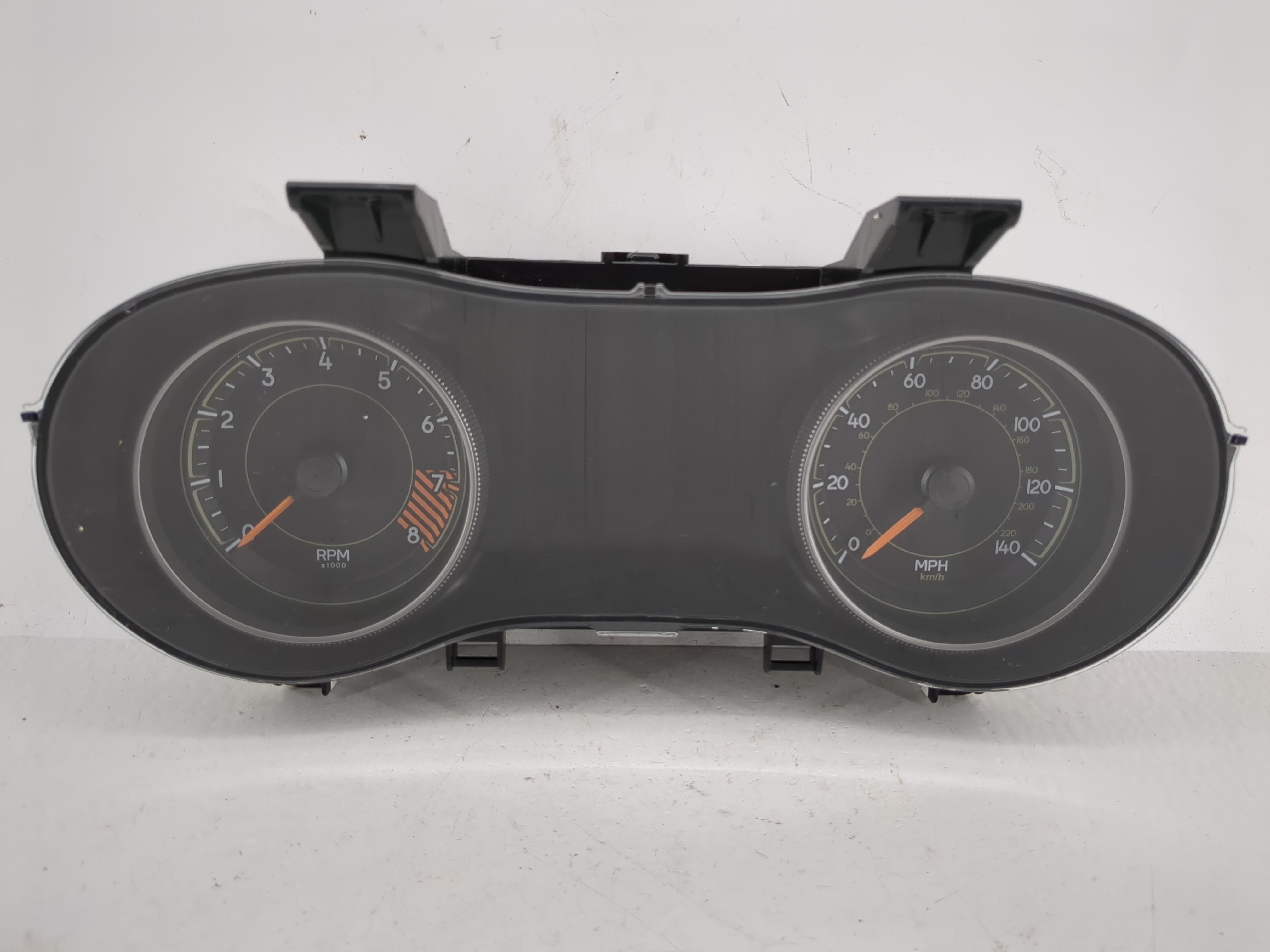 2015-2015 Jeep Cherokee Speedometer Instrument Cluster Gauges 1211835 - Oemusedautoparts1.com