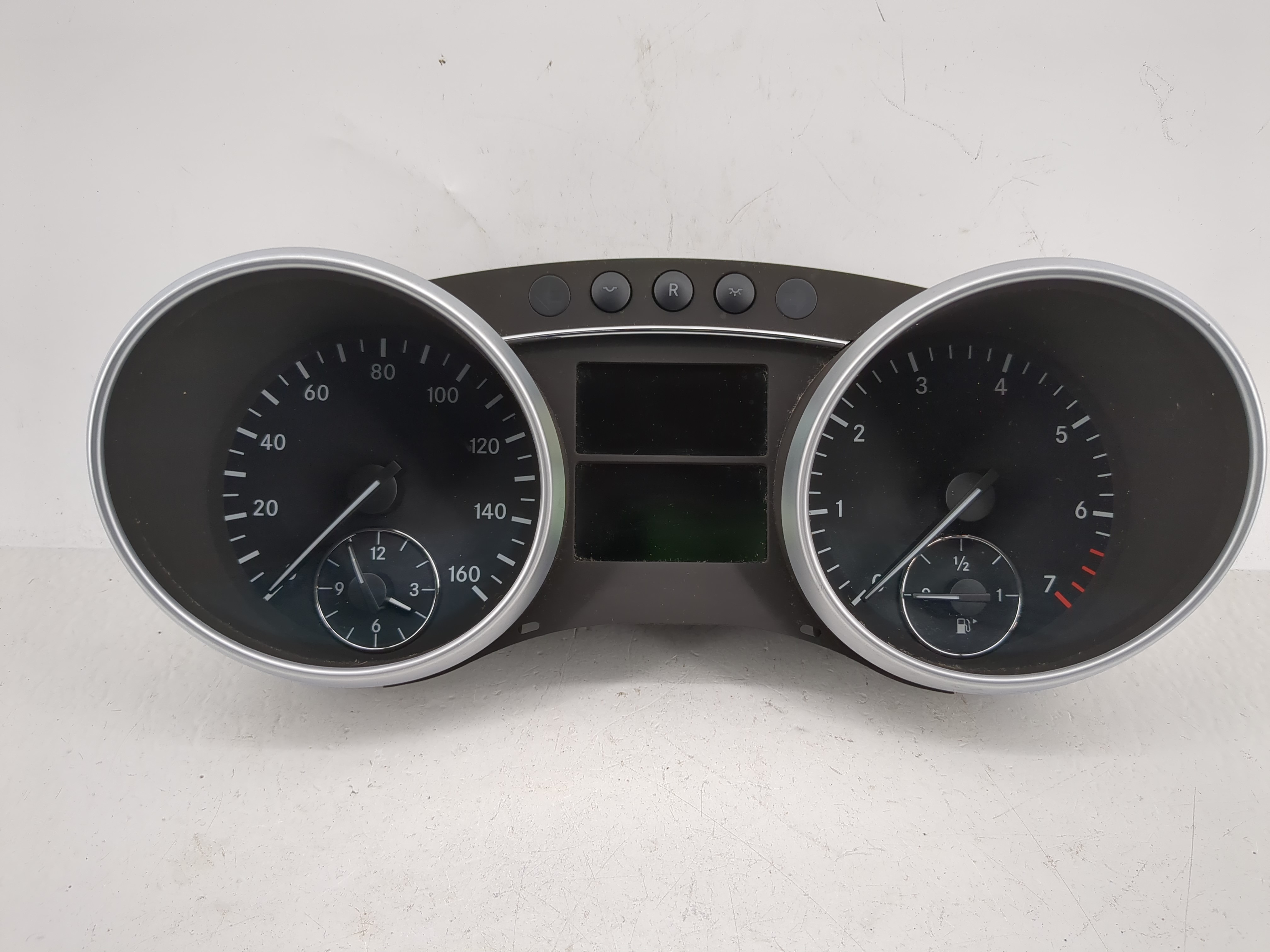 2007-2007 Mercedes-benz Gl450 Speedometer Instrument Cluster Gauges 1211837 - Oemusedautoparts1.com