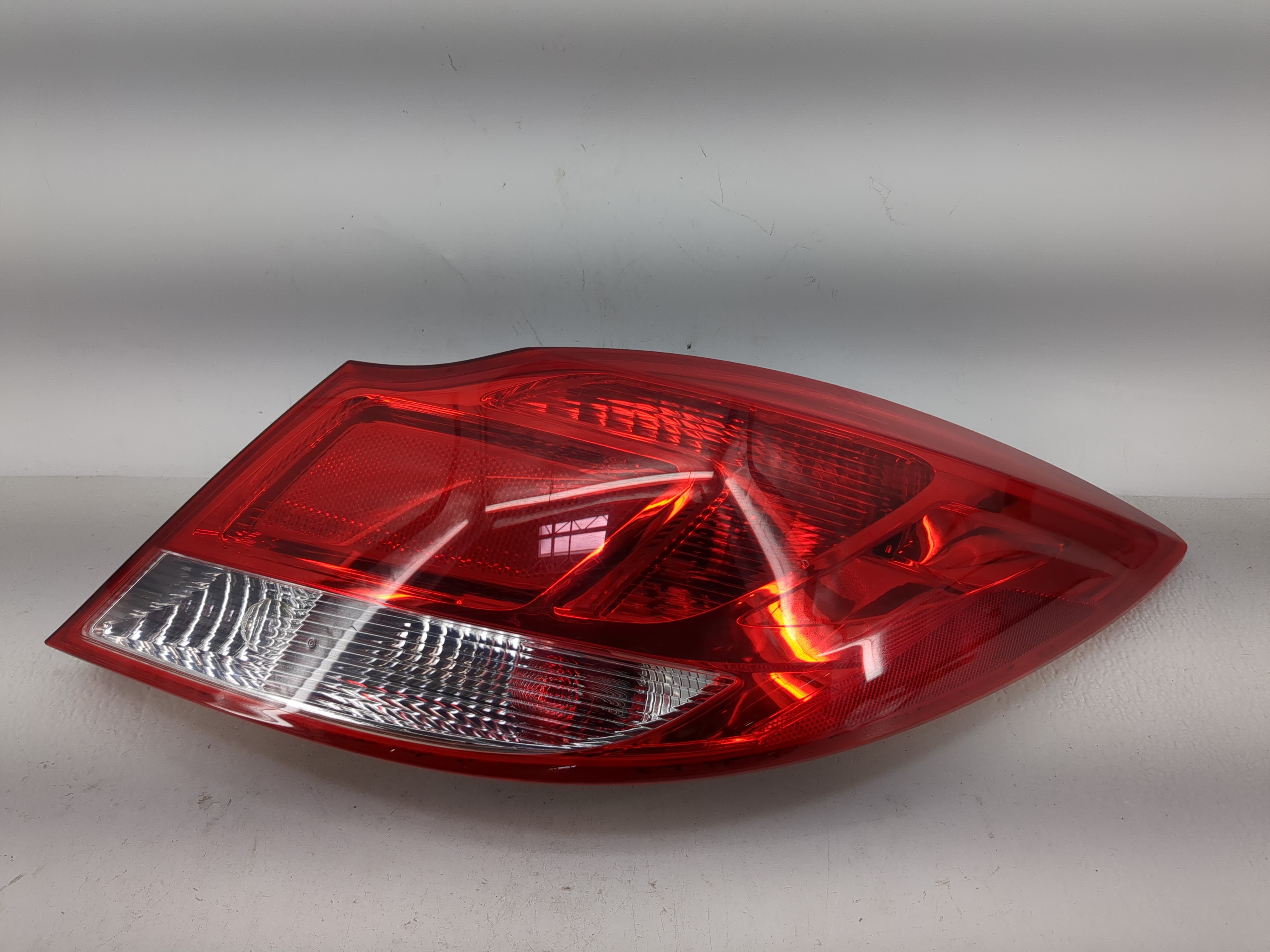 2011-2013 Buick Regal Passenger Right Side Tail Light Taillight Oem 1211856 - Oemusedautoparts1.com
