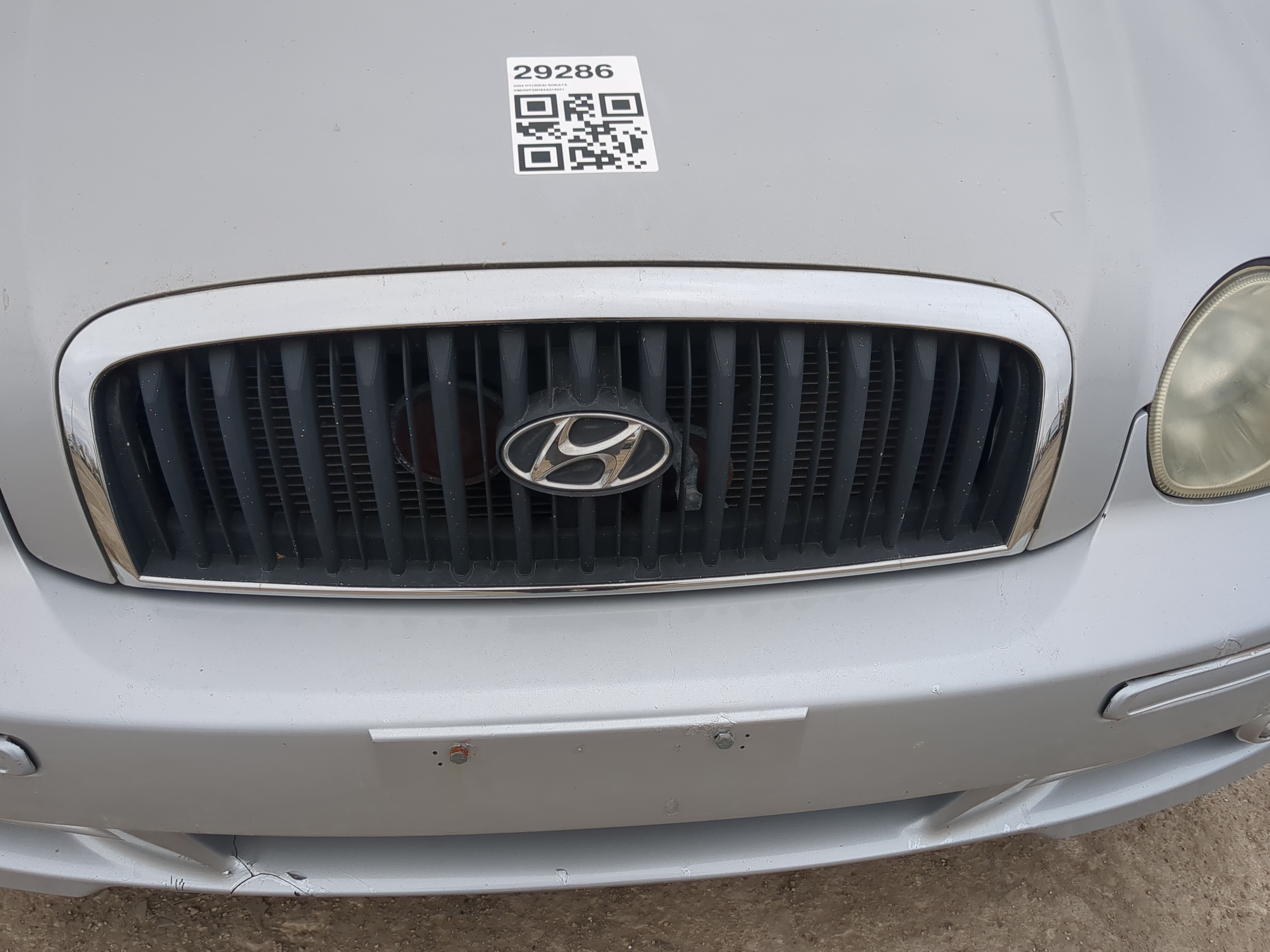 2002-2005 Hyundai Sonata Front Grille Bumper Not Included 1211877 - Oemusedautoparts1.com