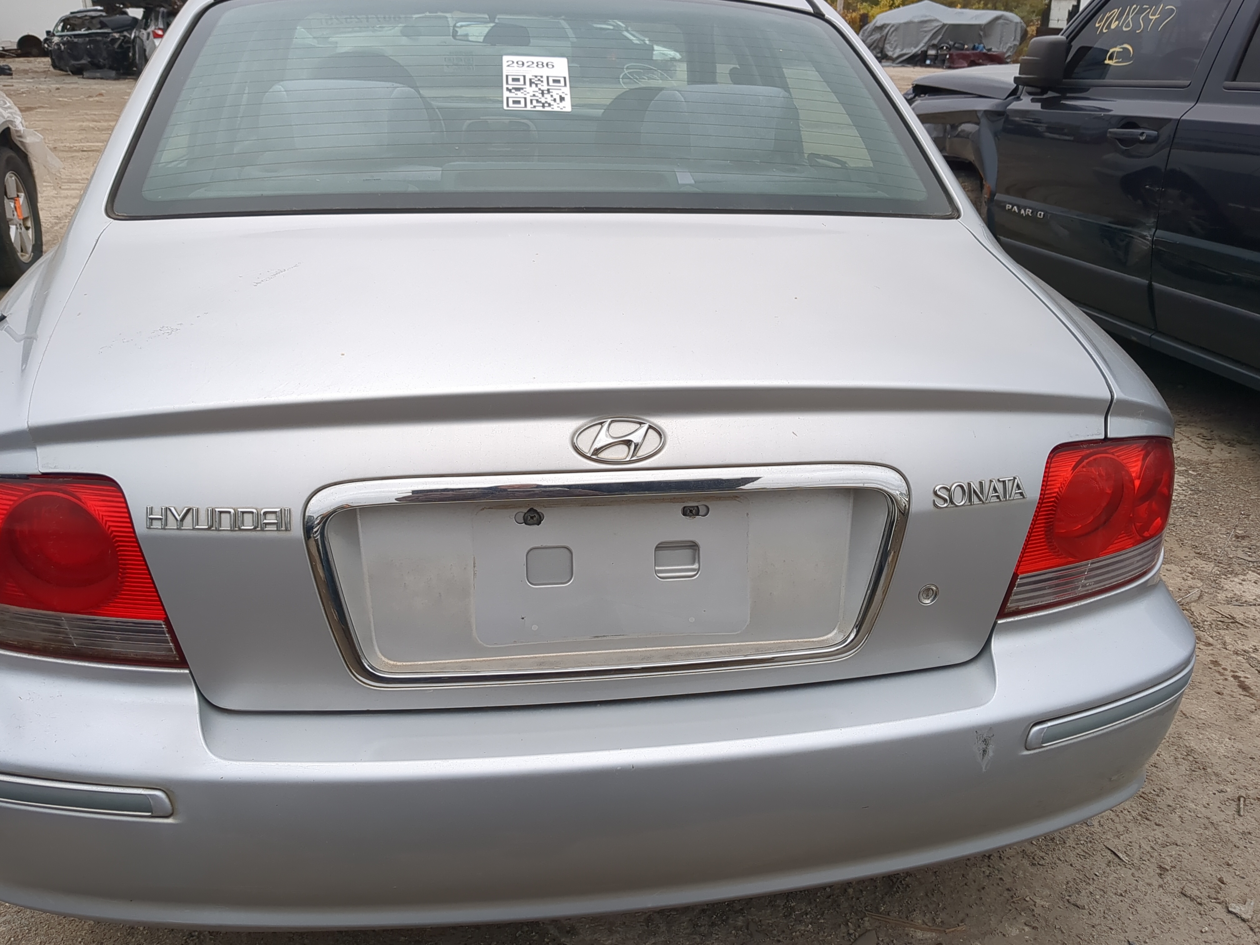 2002-2005 Hyundai Sonata Trunk/decklid/hatch/tailgate Oem 1212019 - Oemusedautoparts1.com