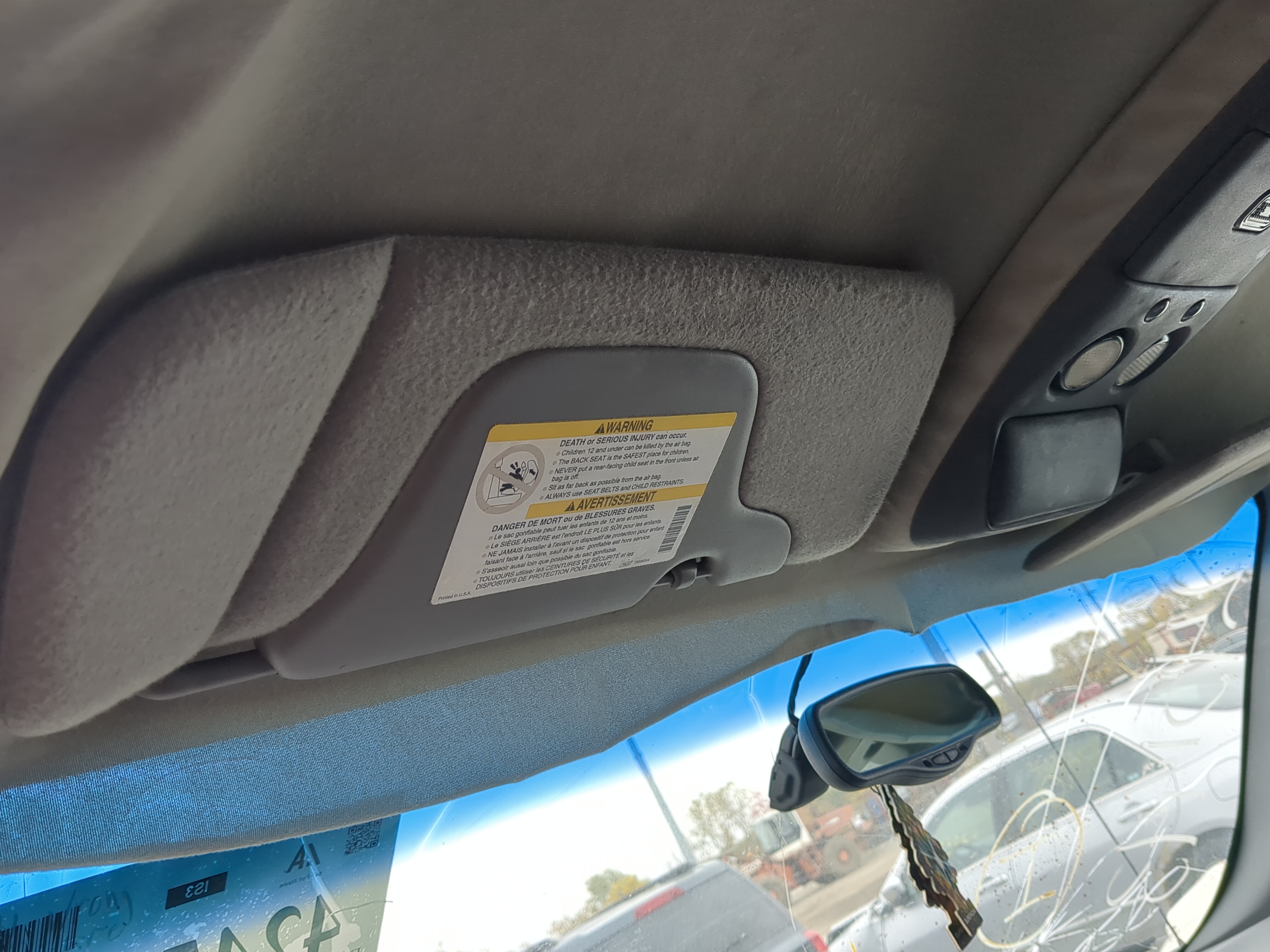 2000-2002 Gmc Sierra 1500 Driver Sun Visor Mirror Left Sunvisor 1212034 - Oemusedautoparts1.com